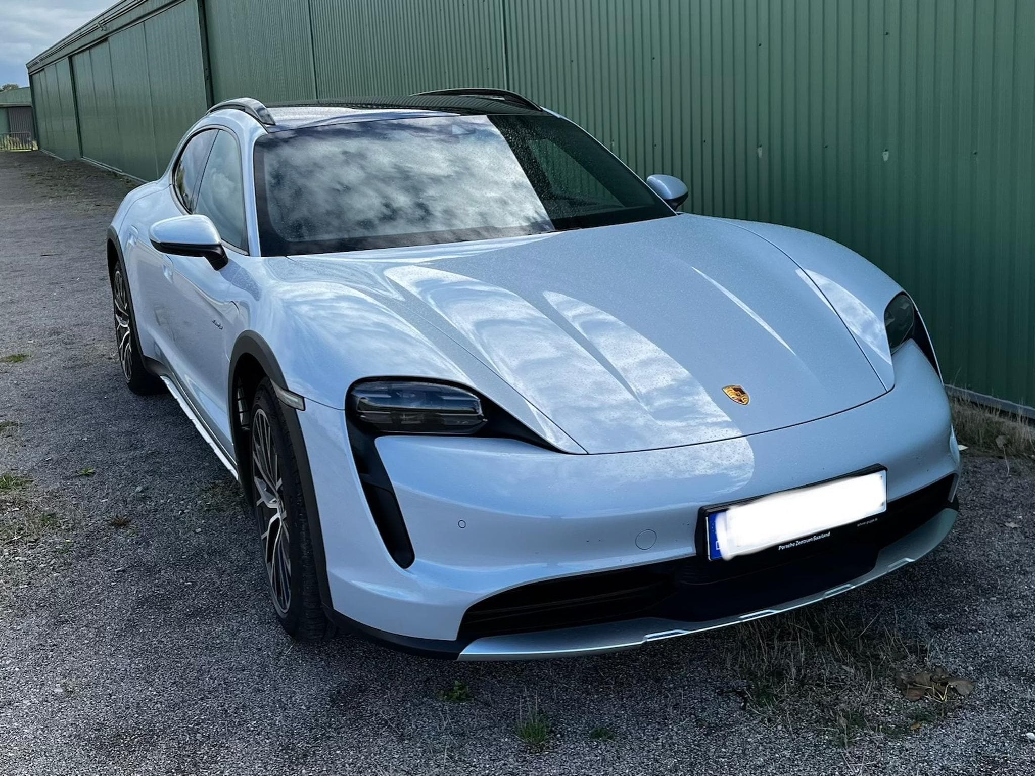 Porsche Taycan 4 Cross Turismo (2021) - Photo 2