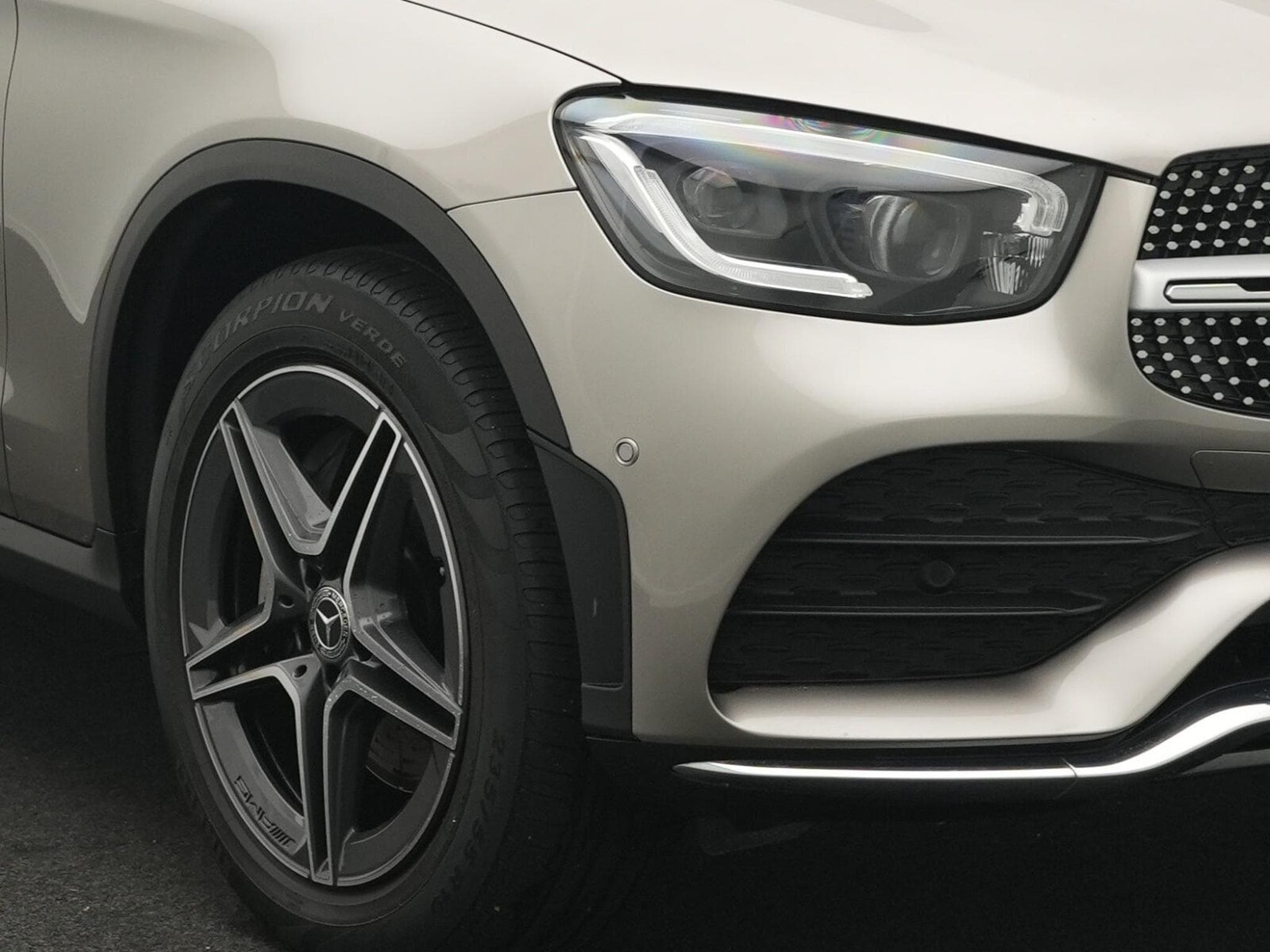 Mercedes GLC 200 4MATIC Coupé AMG-Line (2020) - Photo 9