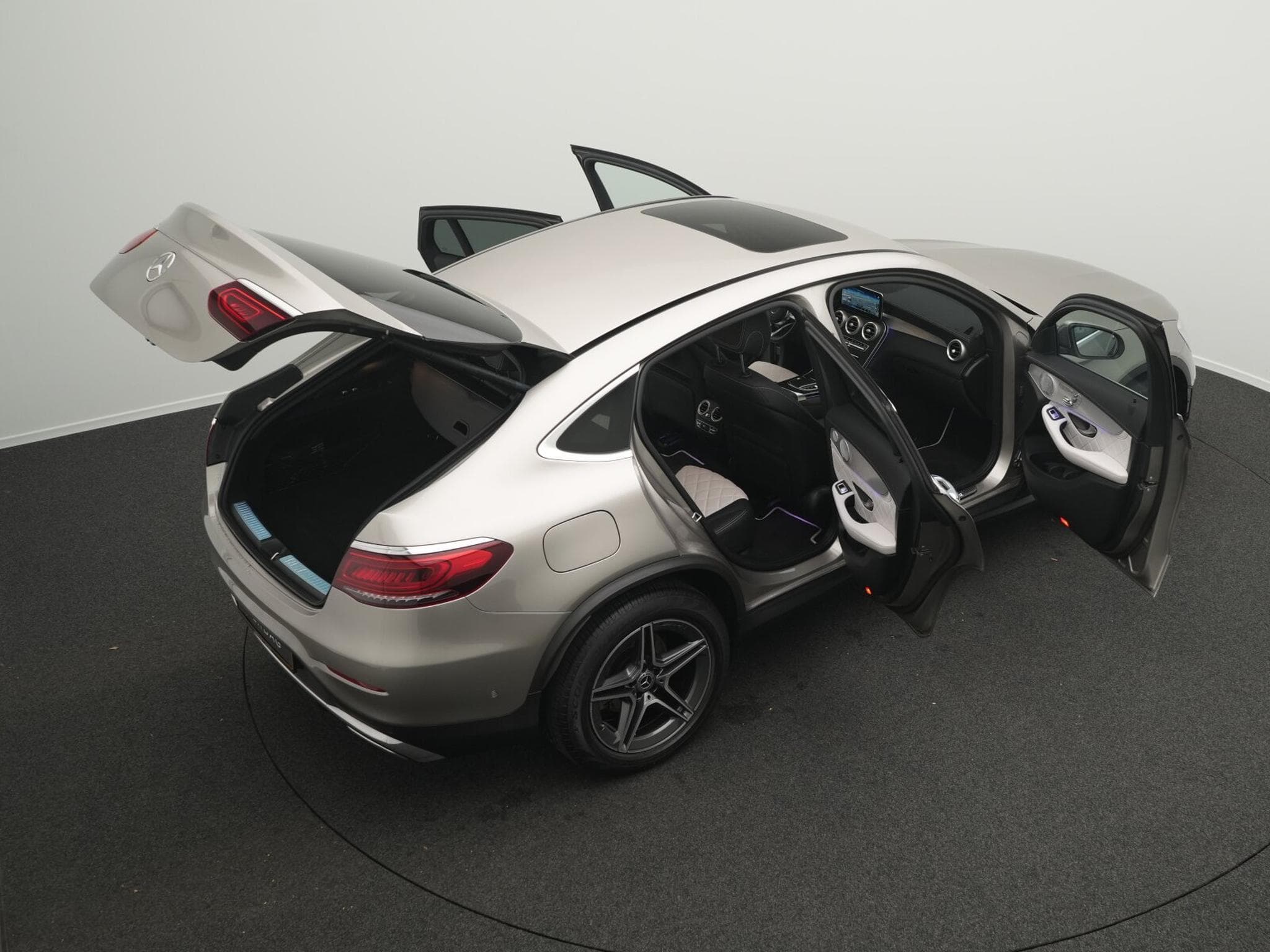 Mercedes GLC 200 4MATIC Coupé AMG-Line (2020) - Photo 14