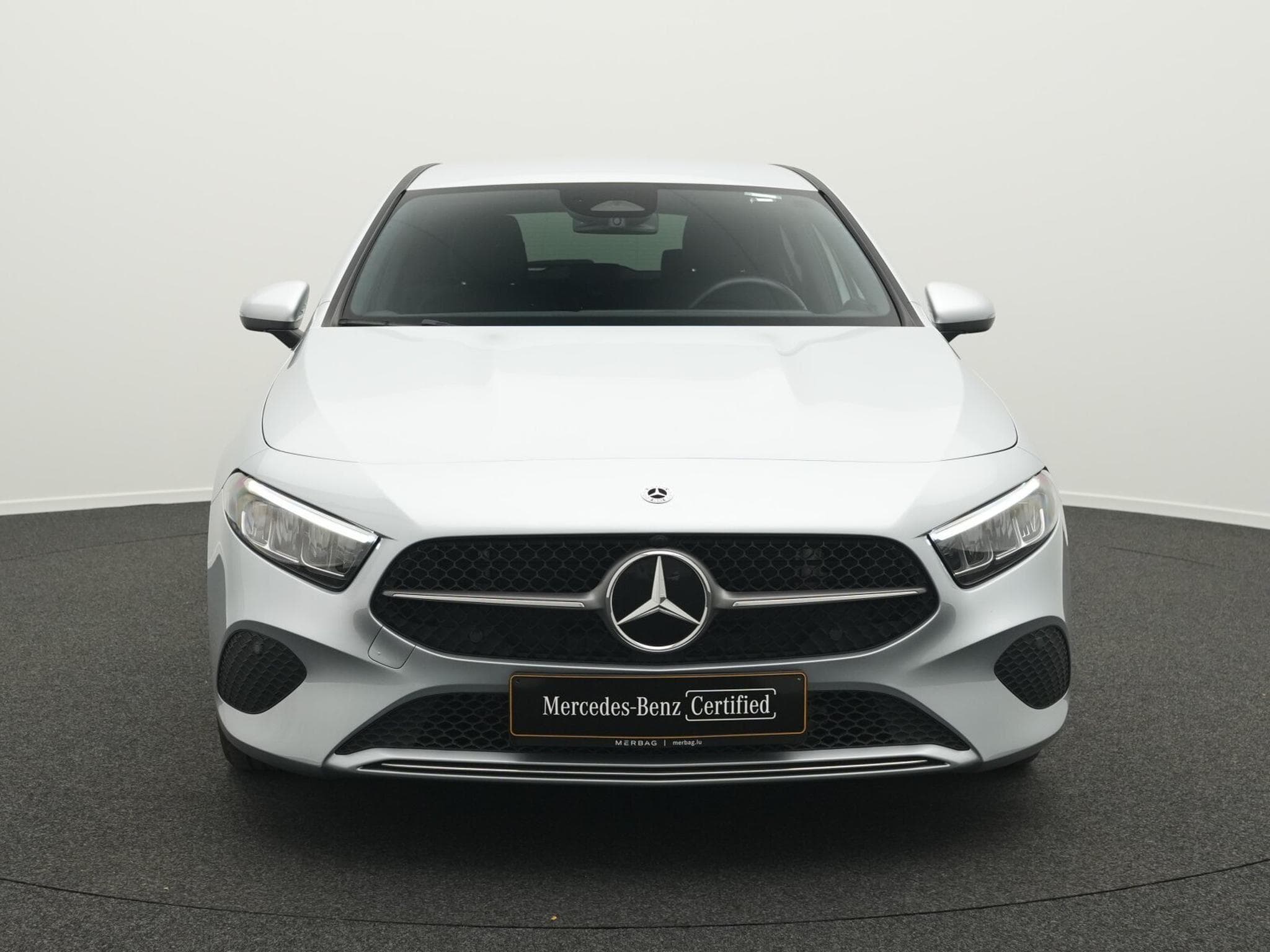 Mercedes A 180 d Progressive LED+Kamera+MBUX+ (2025) - Photo 2