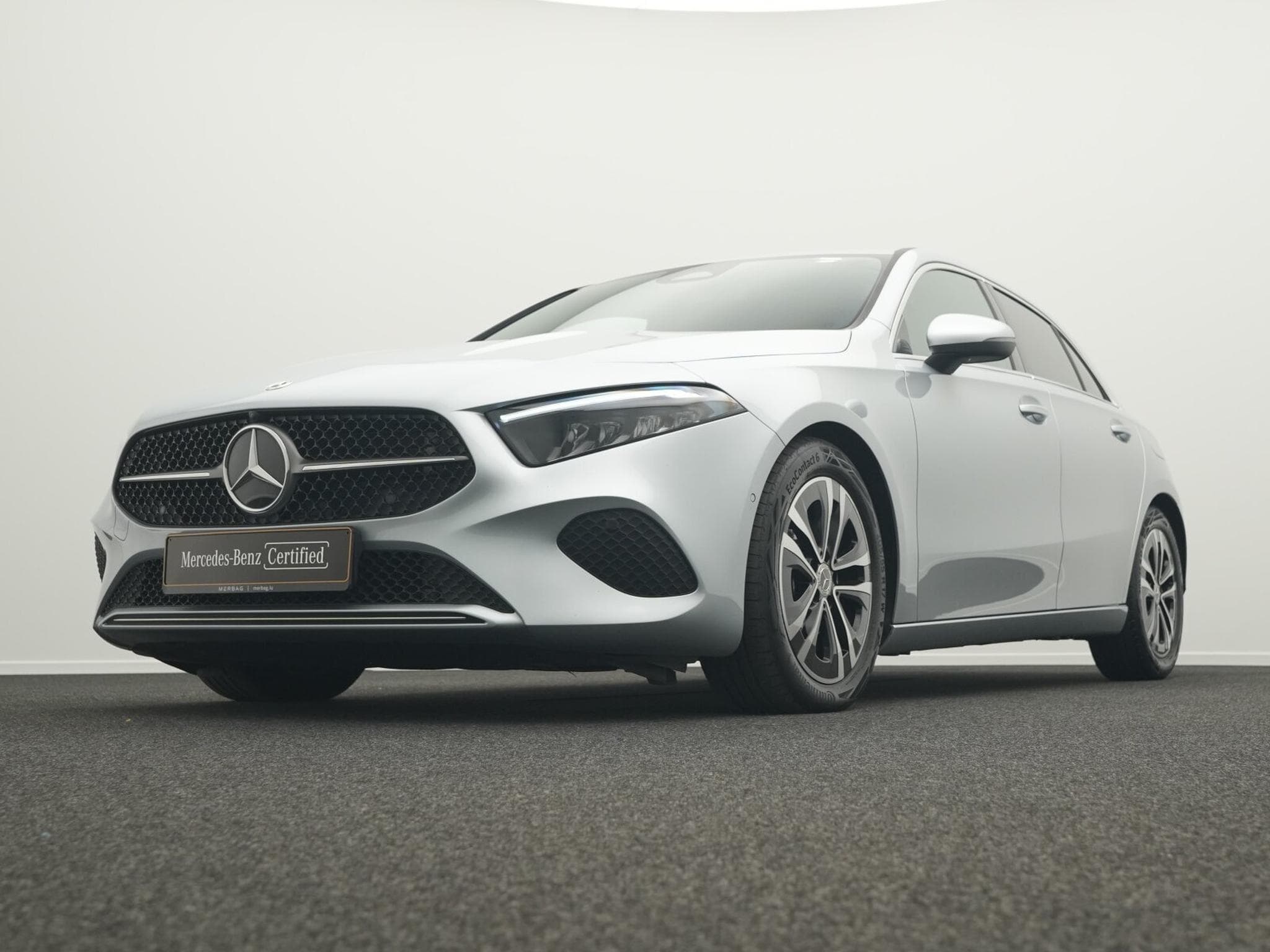 Mercedes A 180 d Progressive LED+Kamera+MBUX+ (2025) - Photo 10