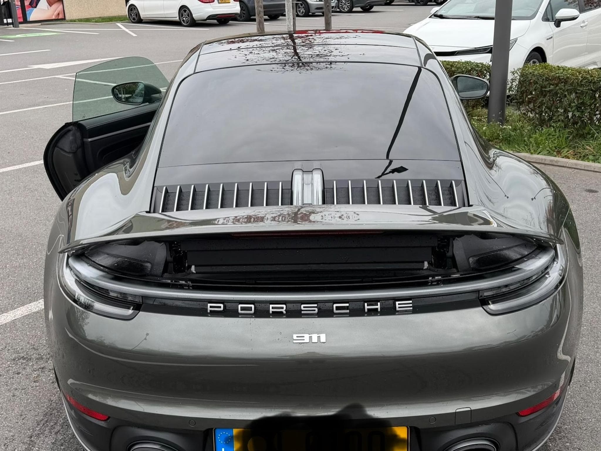 Porsche 911 CARRERA S4 (2021) - Photo 2