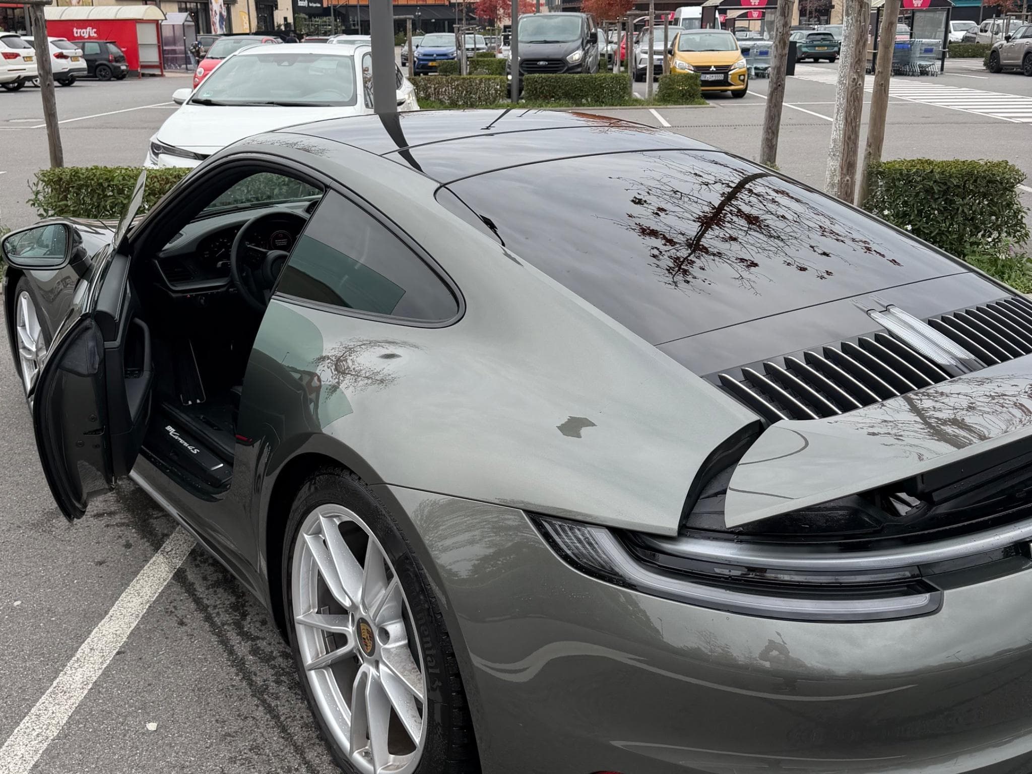 Porsche 911 CARRERA S4 (2021) - Photo 4