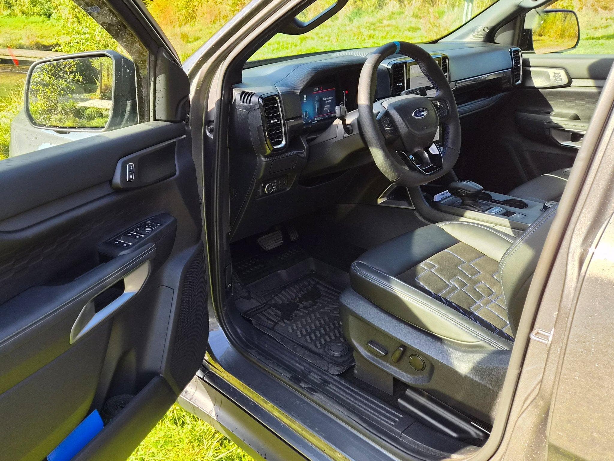 Ford Ranger Ranger 3.0 EcoBlue e-4WD MS-RT MS-RT (2025) - Photo 13