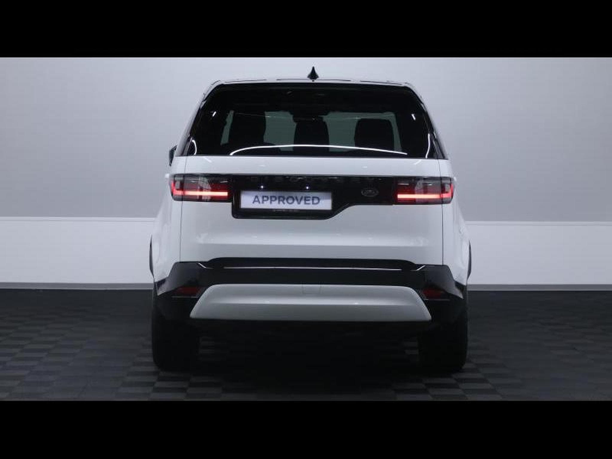 Land-Rover Discovery D250 S AWD Auto 7 places (2022) - Photo 6