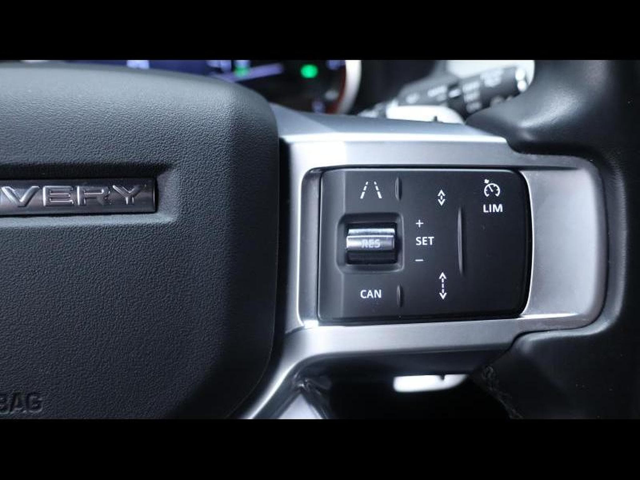 Land-Rover Discovery D250 S AWD Auto 7 places (2022) - Photo 27