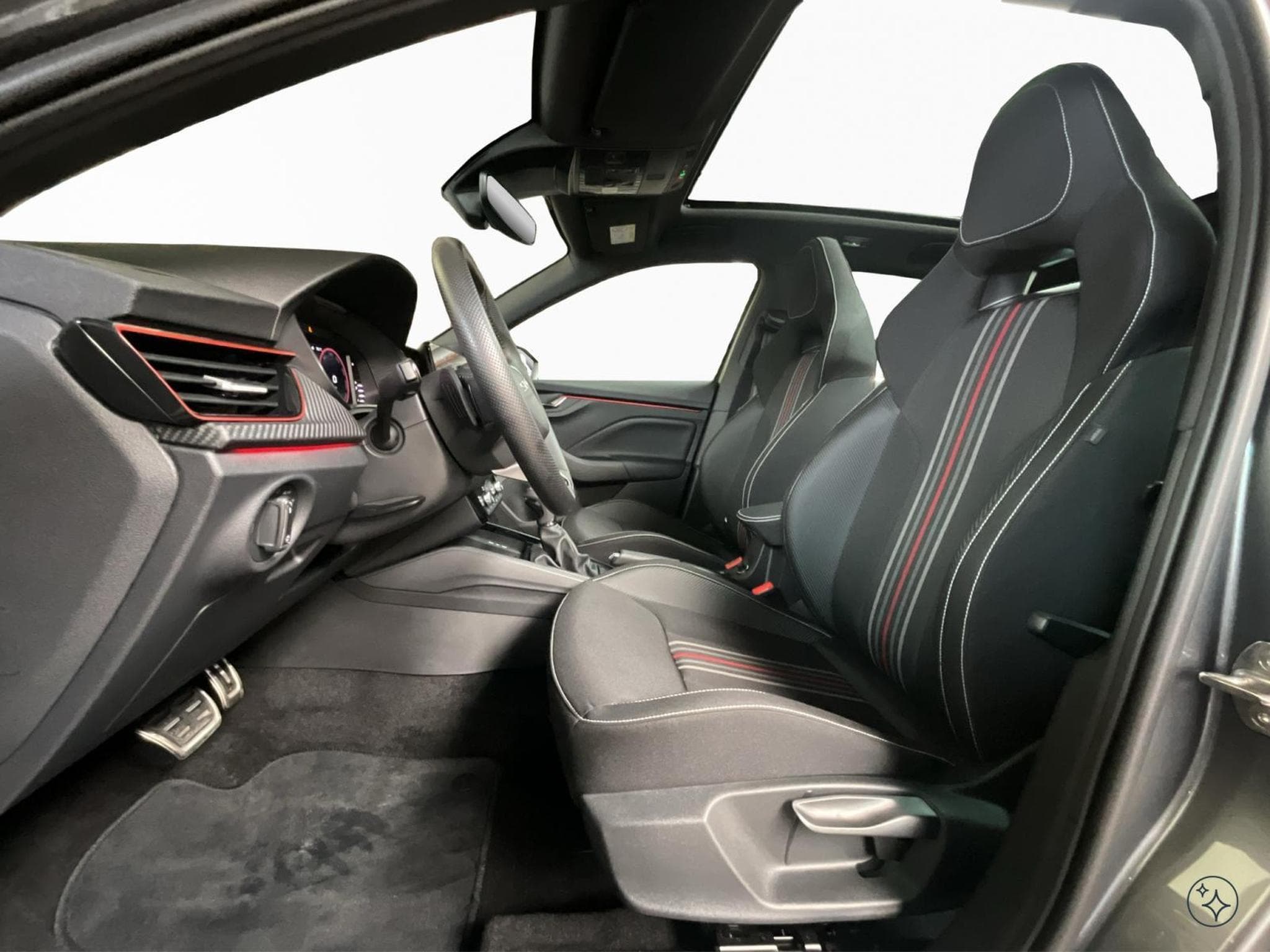 Skoda Kamiq Monte-Carlo+DSG+LED+Navi+DAB+ (2025) - Photo 11