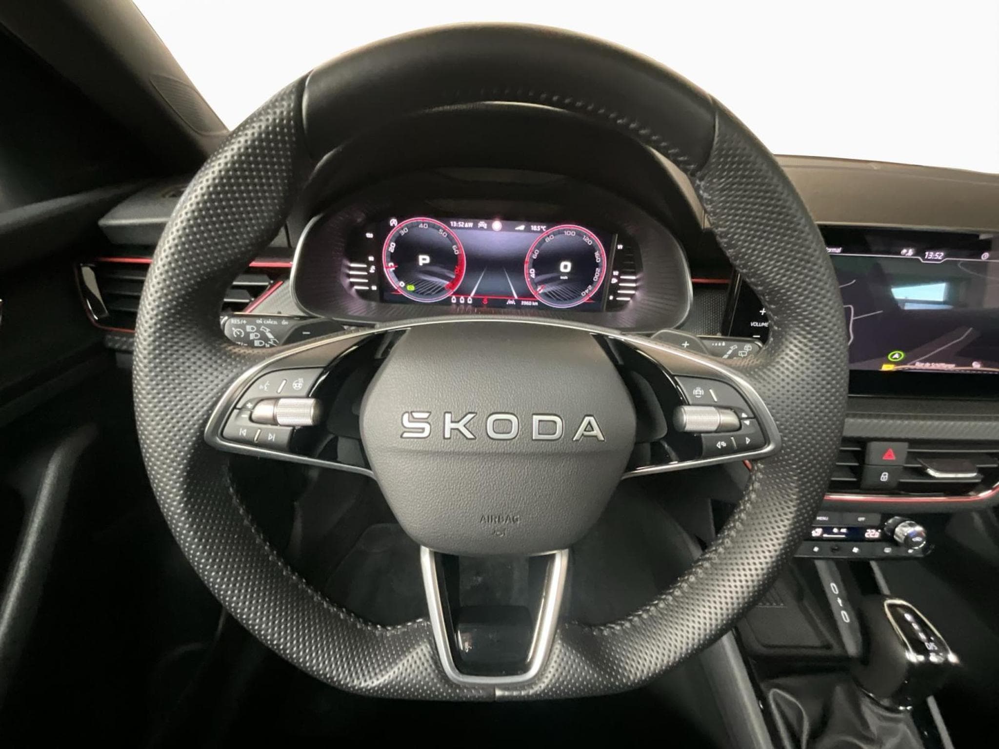 Skoda Kamiq Monte-Carlo+DSG+LED+Navi+DAB+ (2025) - Photo 12