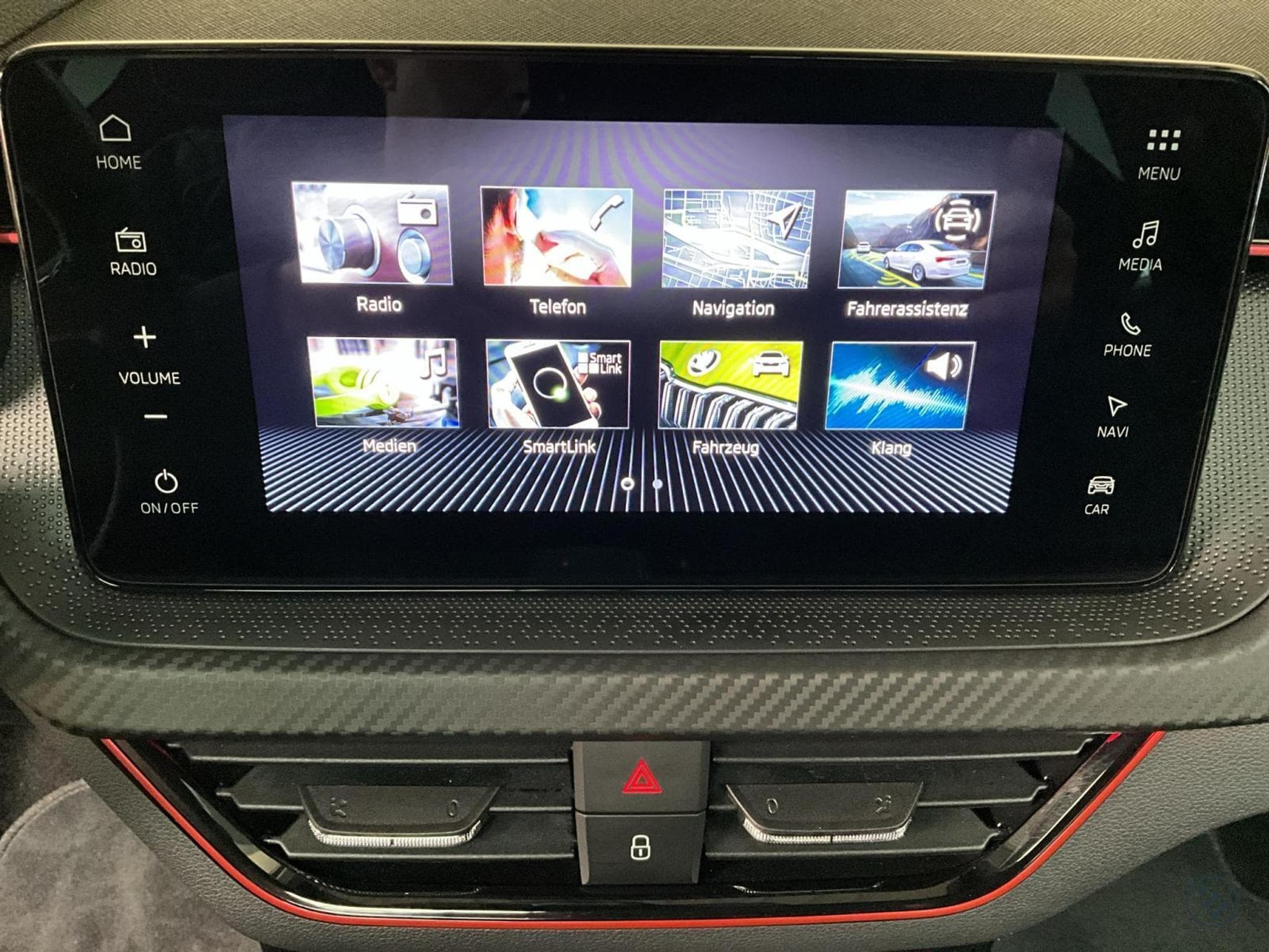 Skoda Kamiq Monte-Carlo+DSG+LED+Navi+DAB+ (2025) - Photo 17