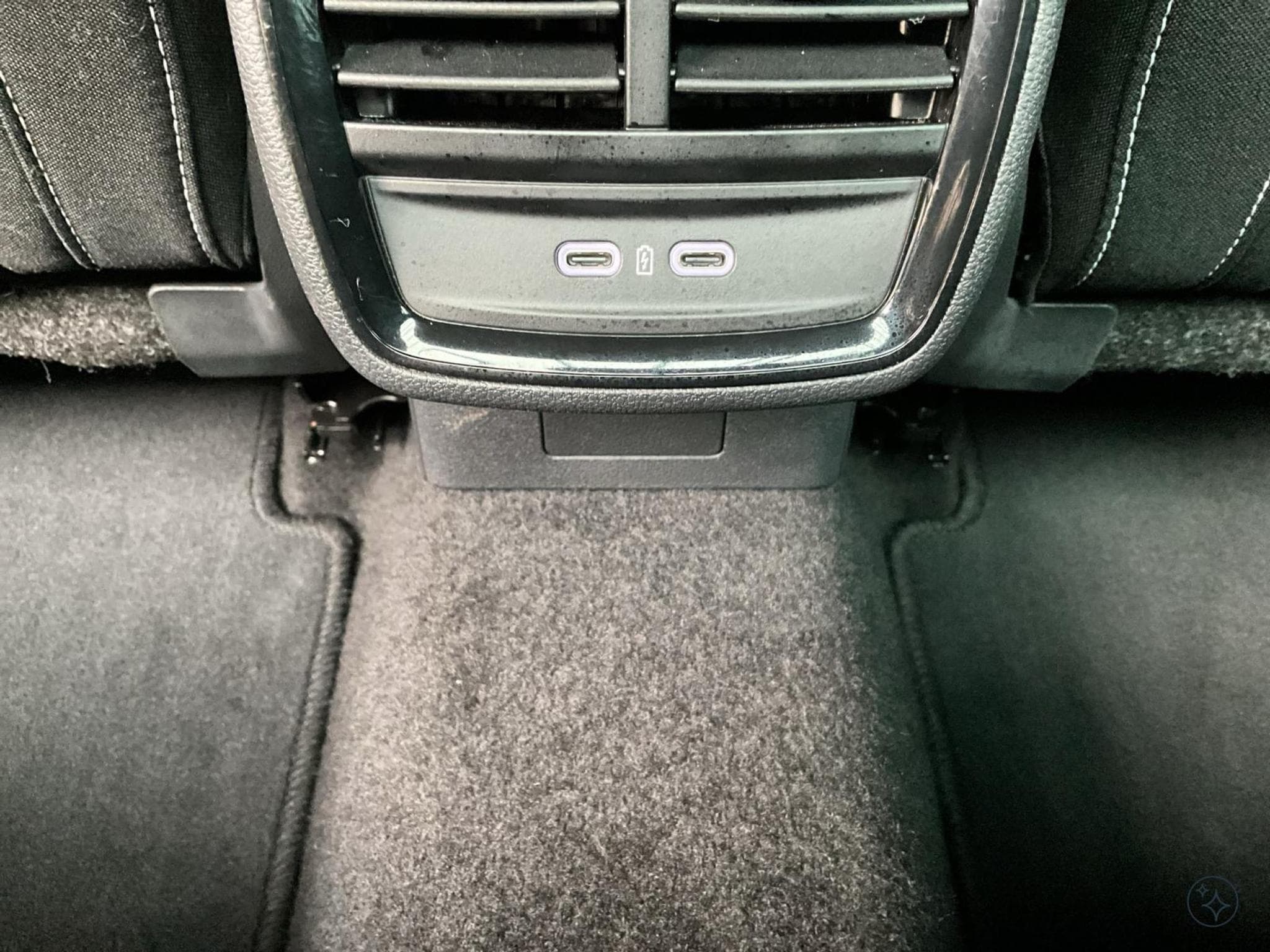Skoda Kamiq Monte-Carlo+DSG+LED+Navi+DAB+ (2025) - Photo 20