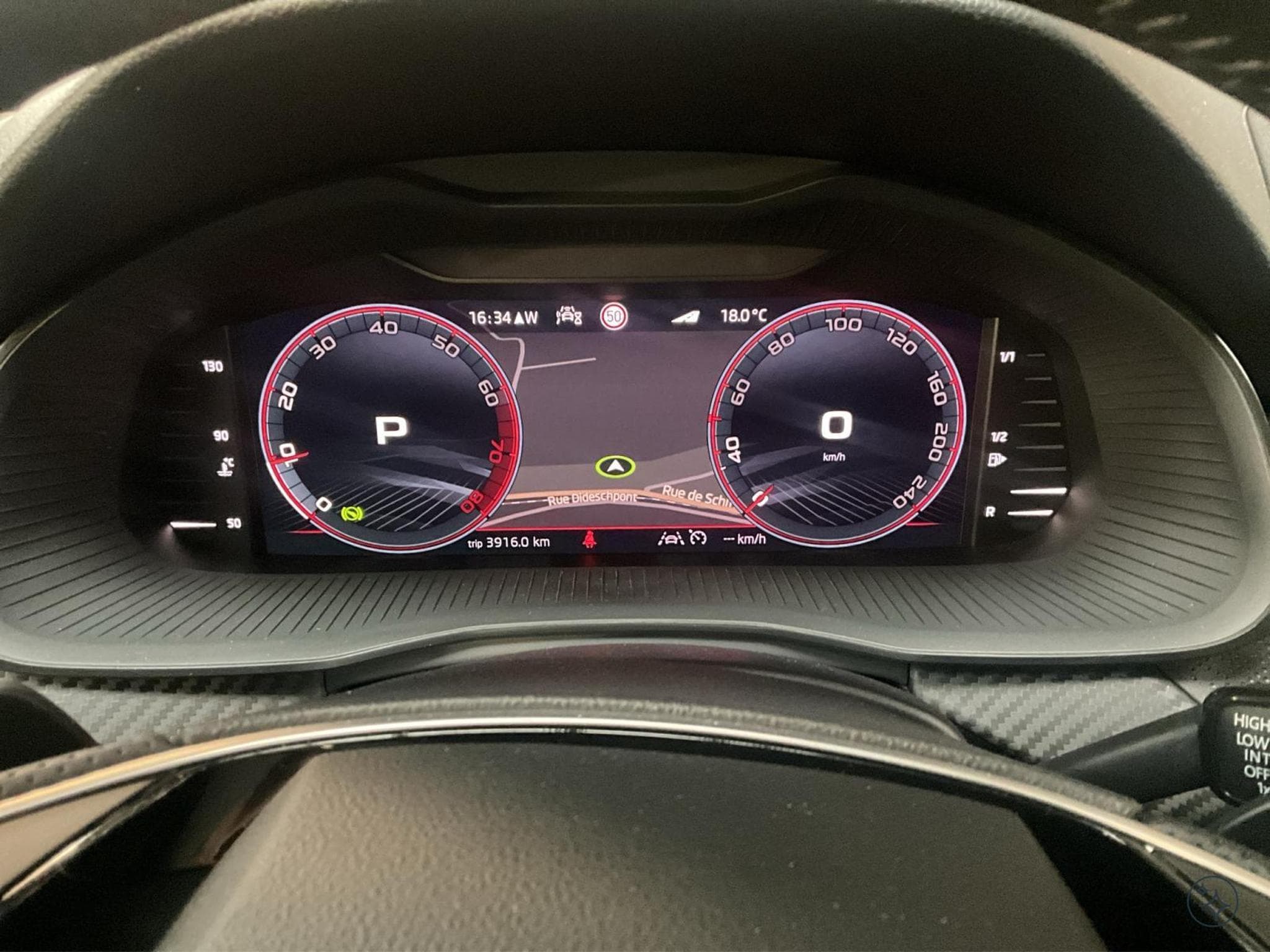 Skoda Kamiq Monte-Carlo+DSG+LM18+P.Park&Go+AHK+LED+NAVI+DAB (2025) - Photo 13