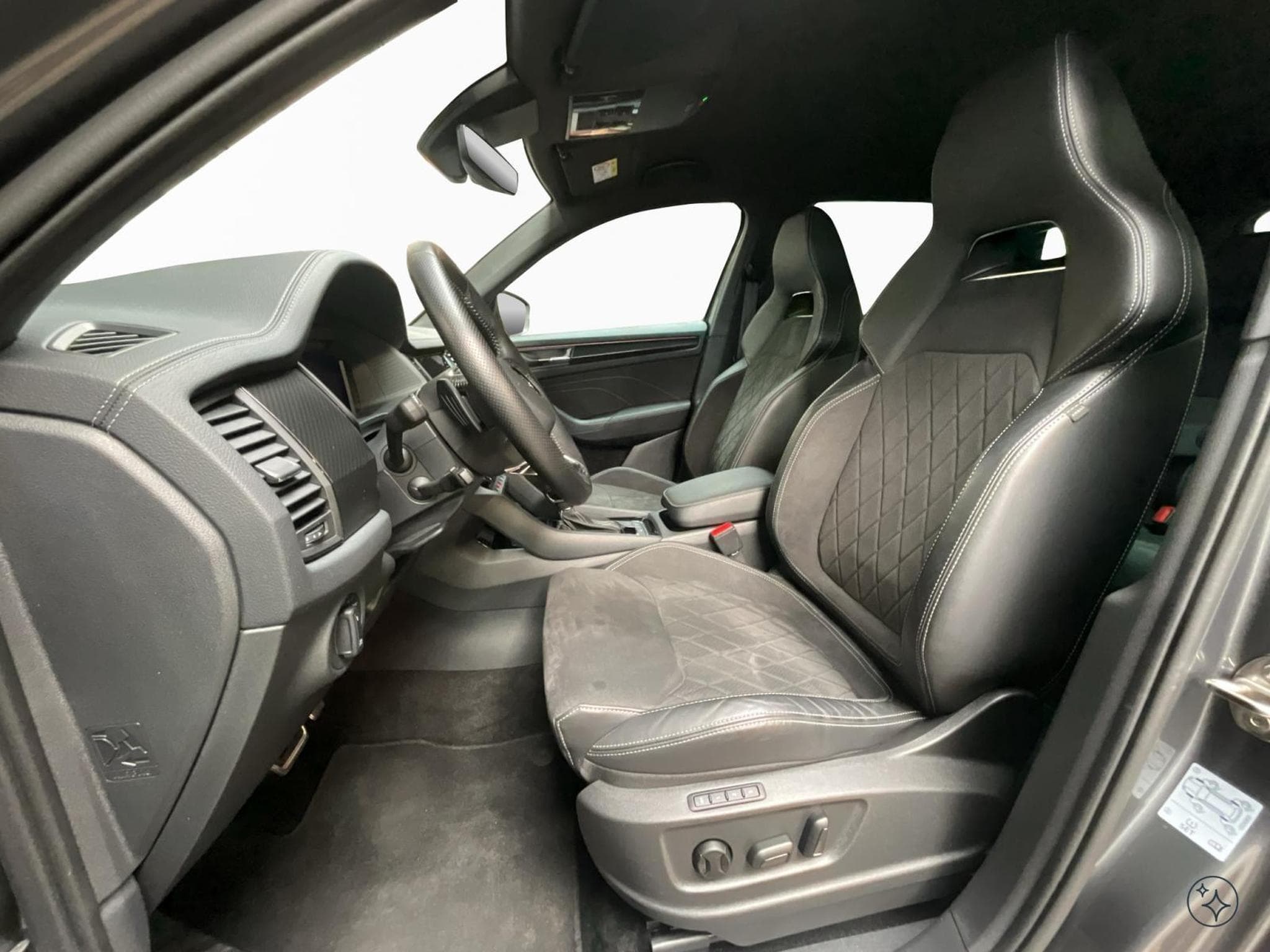Skoda Kodiaq Sportline+DSG+4x4+Navi+LED (2022) - Photo 11