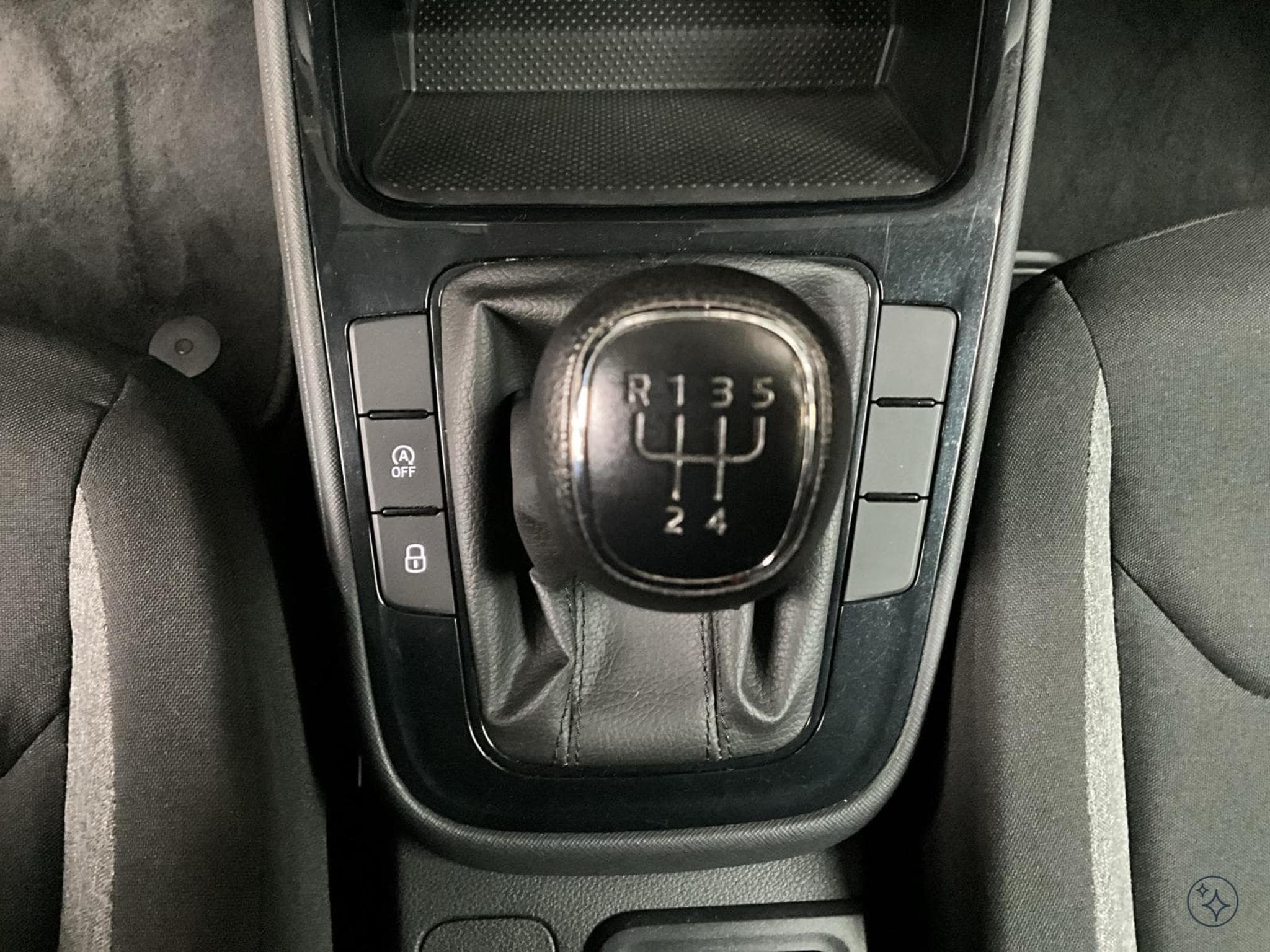 Skoda Fabia Essence+BVM+LED+DAB (2024) - Photo 14