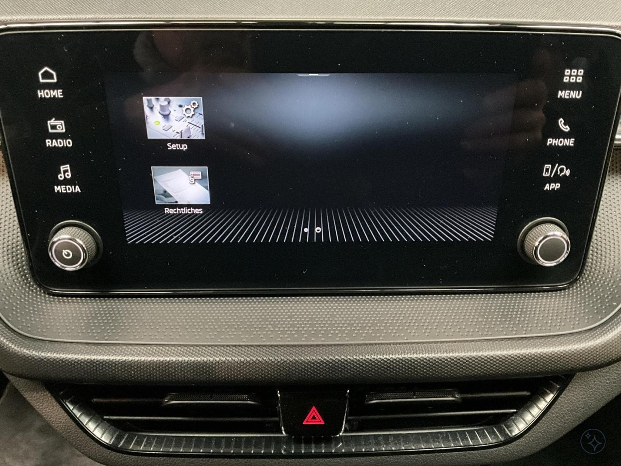 Skoda Fabia Essence+BVM+LED+DAB (2024) - Photo 16