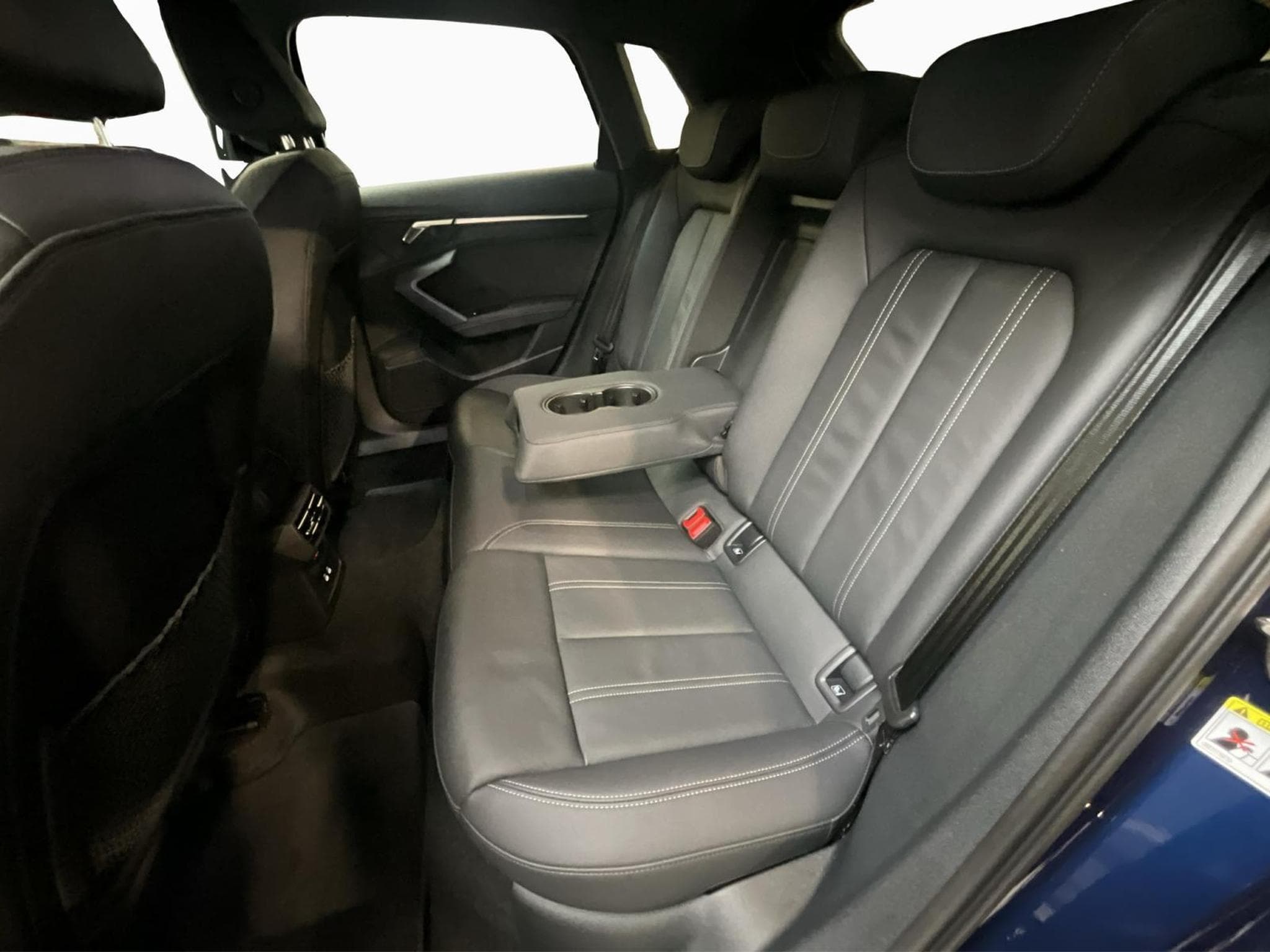 Audi A3 SB+S-Line+TFSI+S-Tronic+P.Business-Plus+Navi (2025) - Photo 18