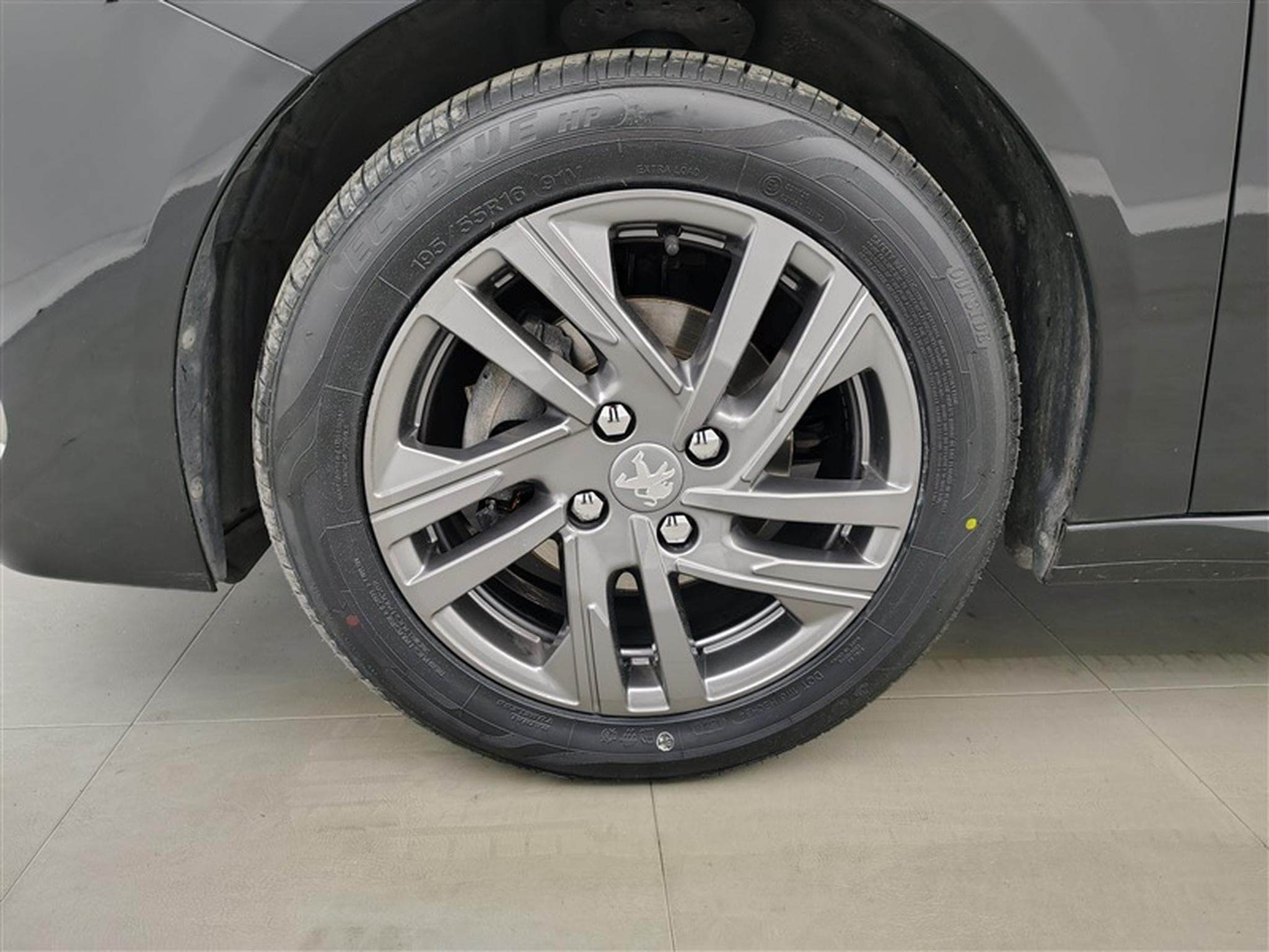 Peugeot 208 1.2i PureTech Active Pack (2022) - Photo 5