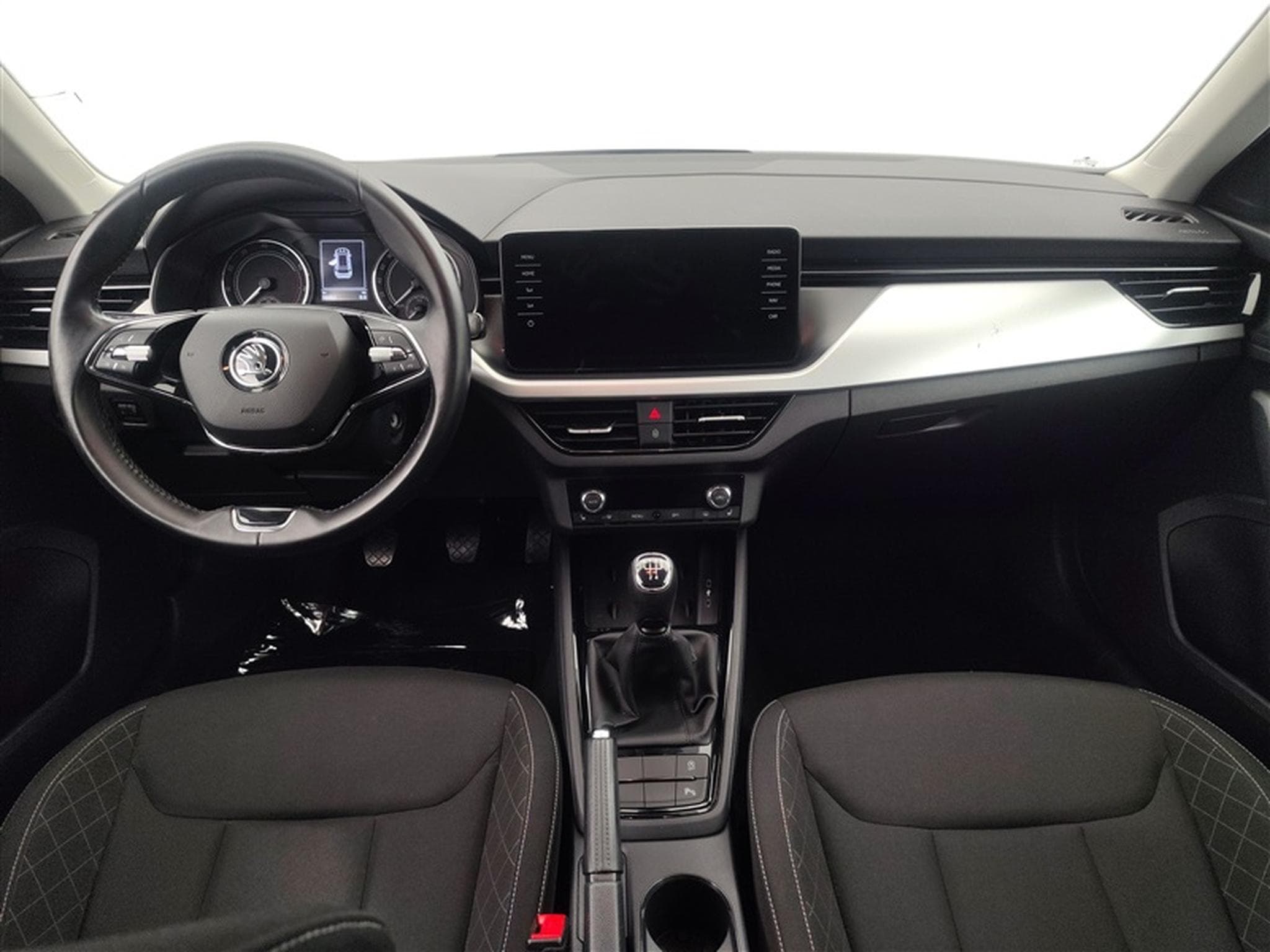 Skoda Kamiq 1.0 TSI Ambition APP / FULL LED / CAMERA / JA 16" (2021) - Photo 8