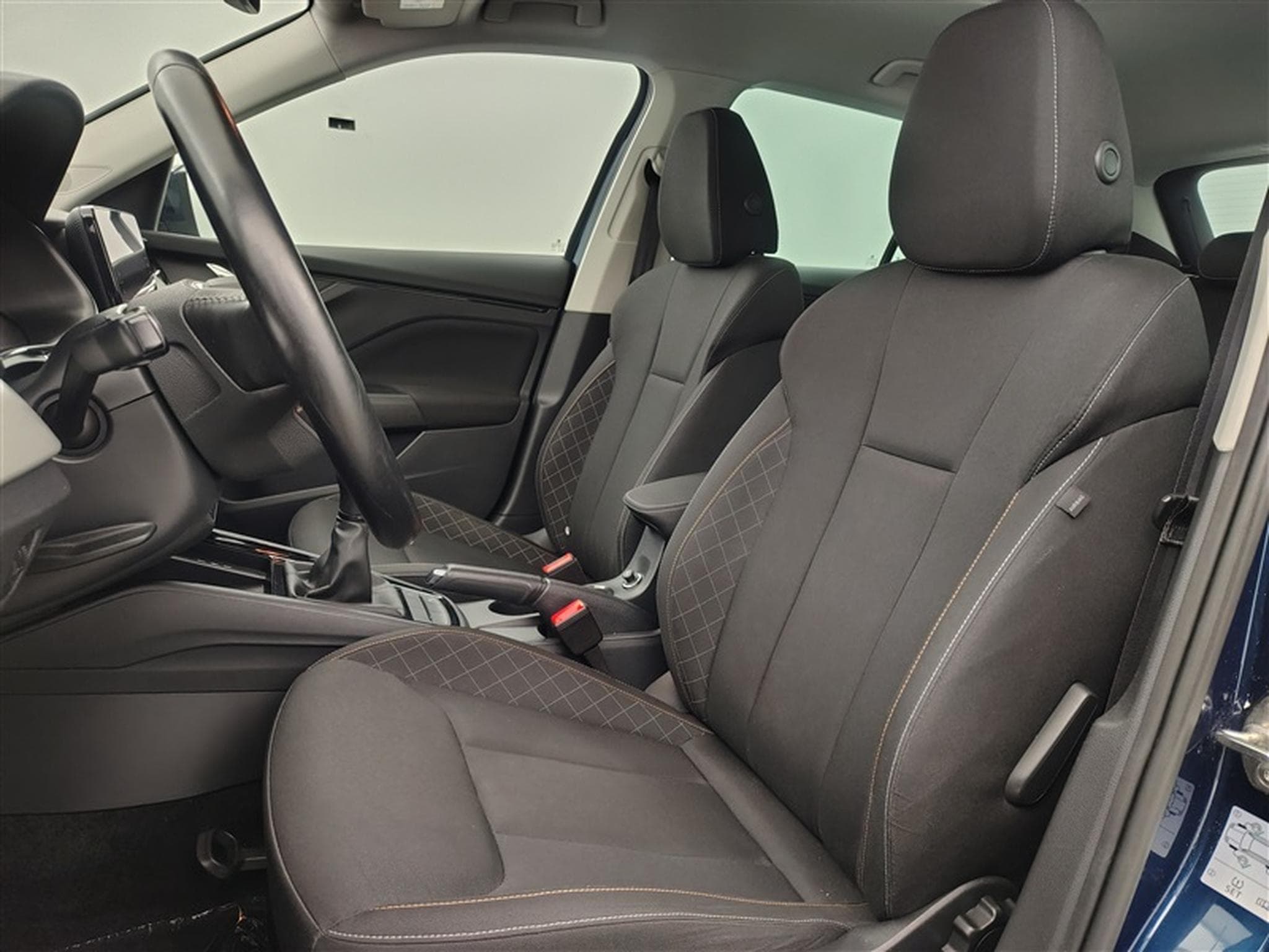 Skoda Kamiq 1.0 TSI Ambition APP / FULL LED / CAMERA / JA 16" (2021) - Photo 7