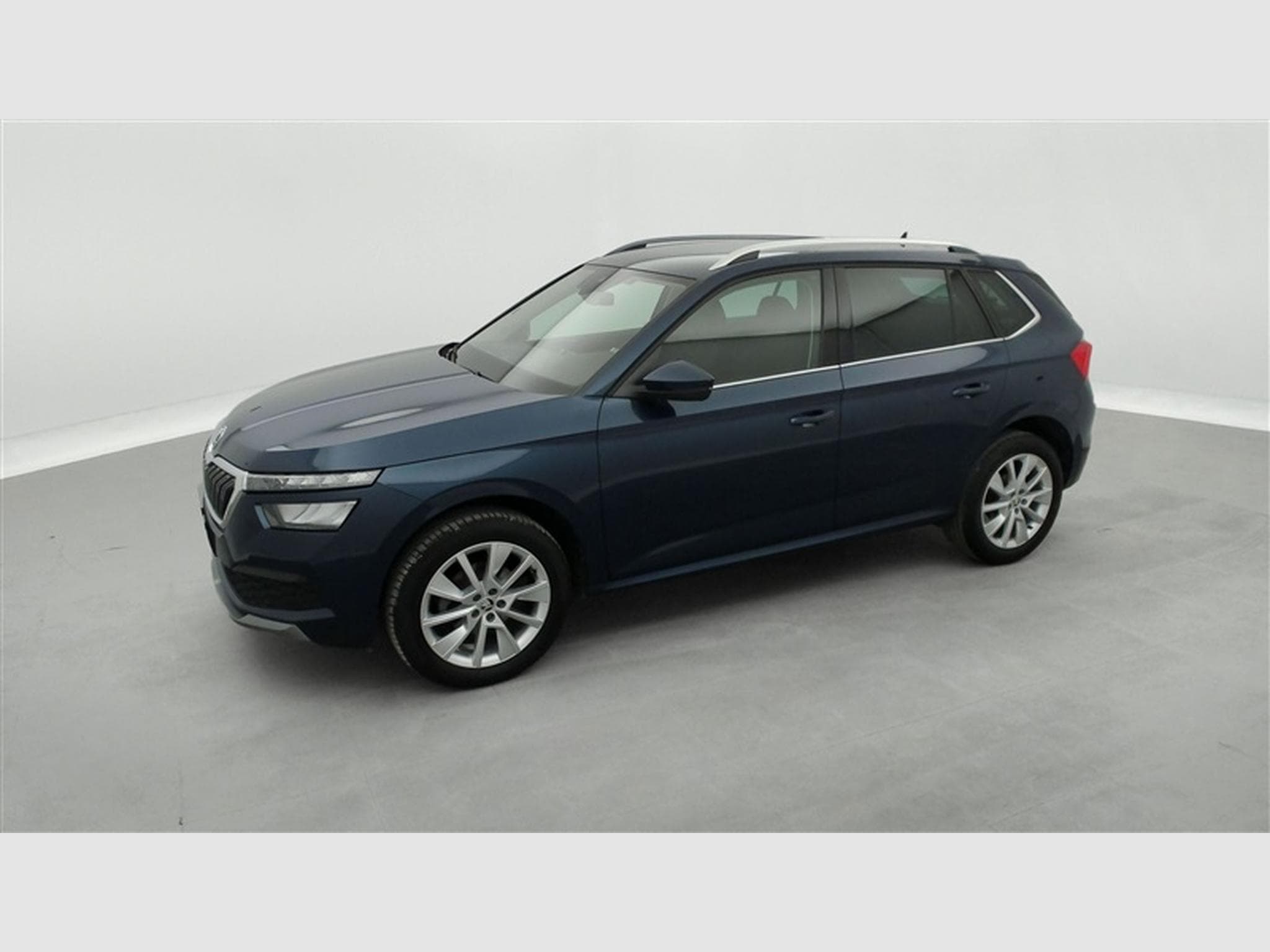 Skoda Kamiq 1.0 TSI Ambition APP / FULL LED / CAMERA / JA 16" (2021) - Photo 21