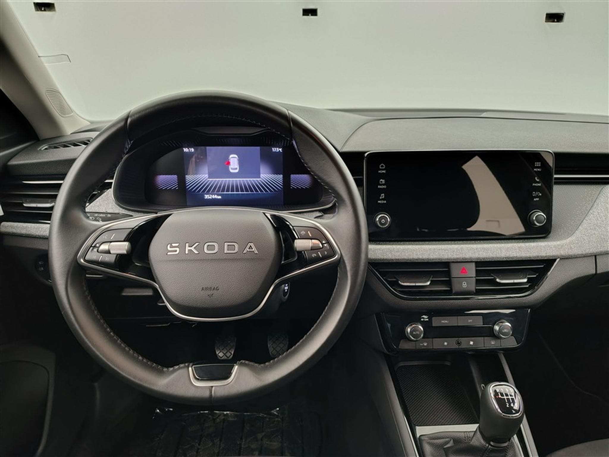 Skoda Kamiq 1.0 TSI 115Cv Selection CARPLAY / CAMERA / ALU / PDC (2025) - Photo 9