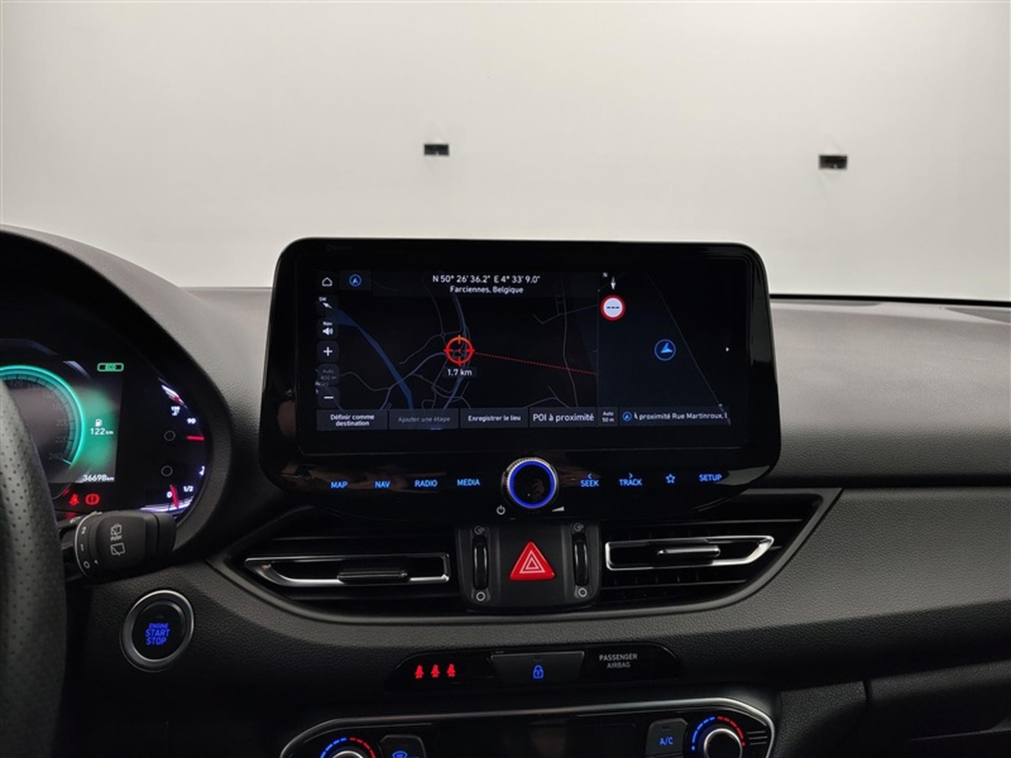 Hyundai i30 1.5 T-GDi MHEV N-Line Carplay / caméra / ciel étoilé (2024) - Photo 11