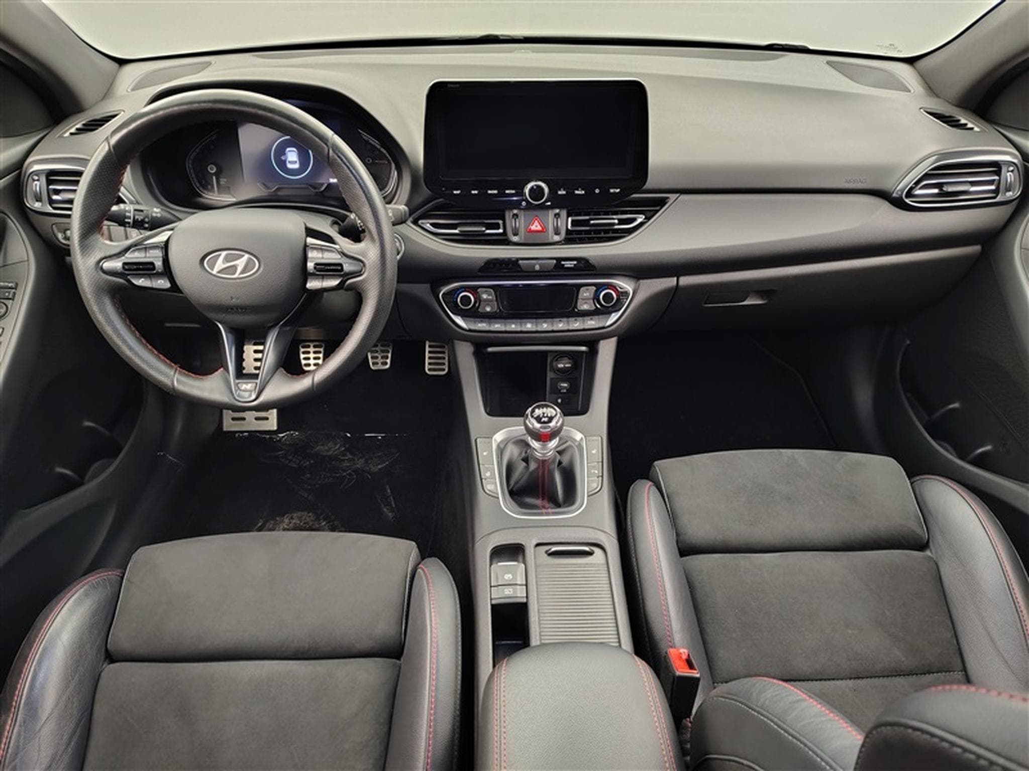 Hyundai i30 1.5 T-GDi MHEV N-Line Carplay / caméra / ciel étoilé (2024) - Photo 8