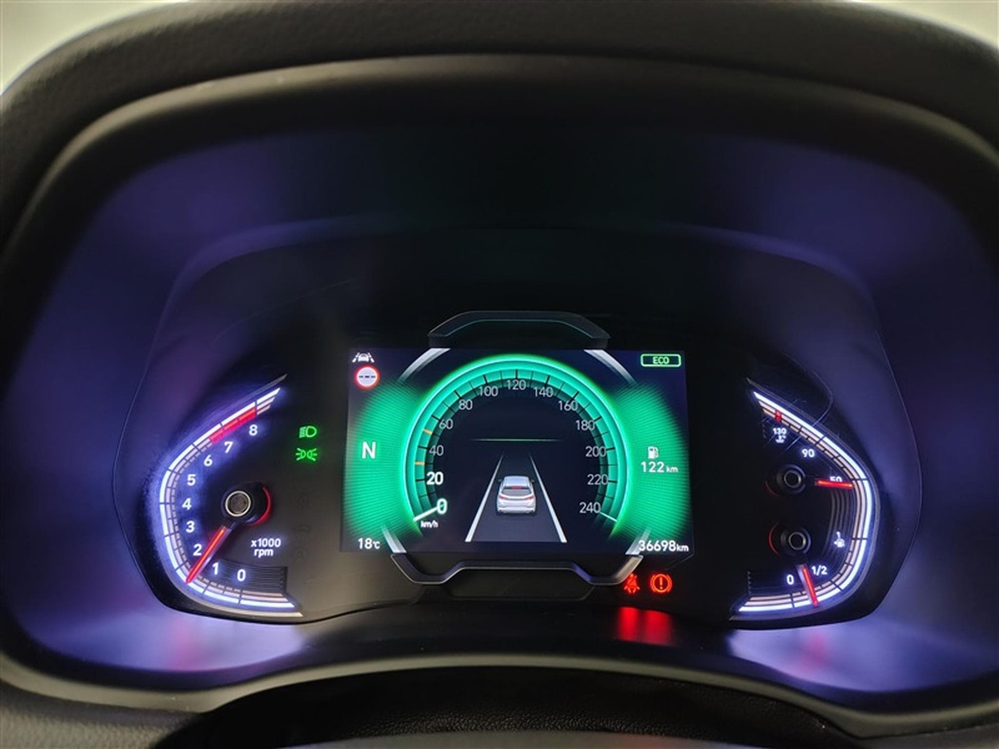 Hyundai i30 1.5 T-GDi MHEV N-Line Carplay / caméra / ciel étoilé (2024) - Photo 10