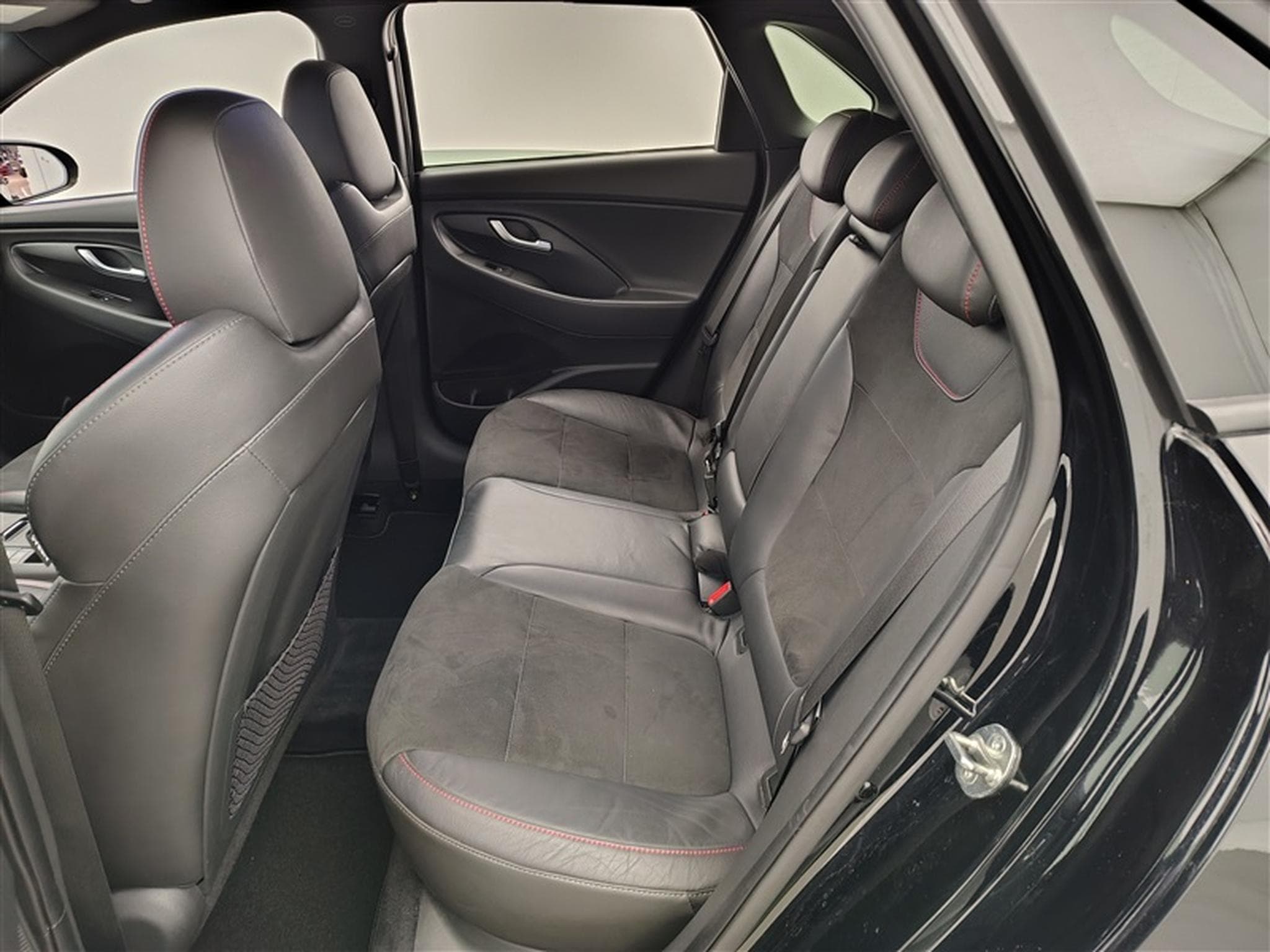 Hyundai i30 1.5 T-GDi MHEV N-Line Carplay / caméra / ciel étoilé (2024) - Photo 13