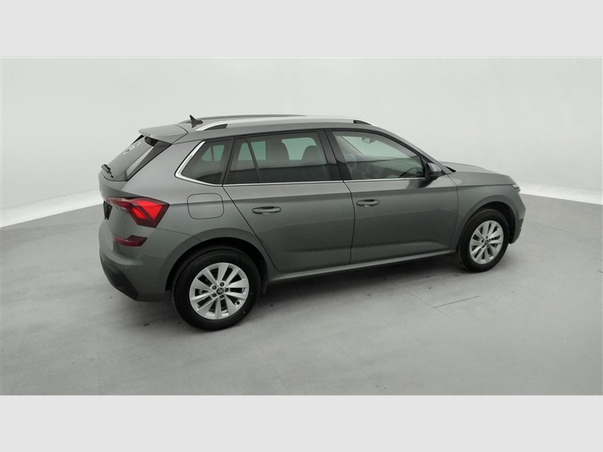 Skoda Kamiq 1.0 TSI 115Cv Selection CARPLAY / CAMERA / ALU / PDC (2025) - Photo 24