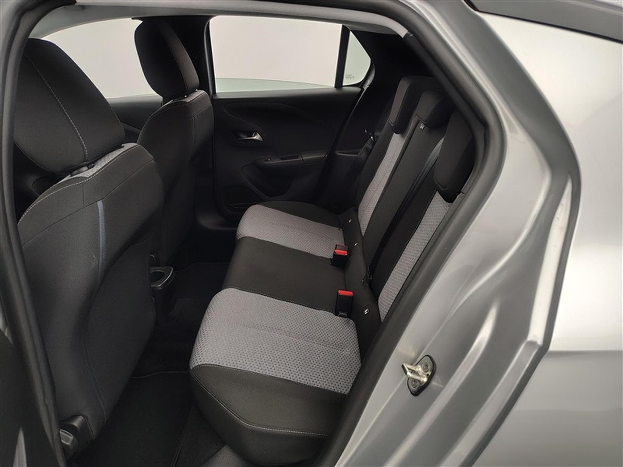 Opel Corsa 1.2 Turbo Edition S/S (2025) - Foto 13