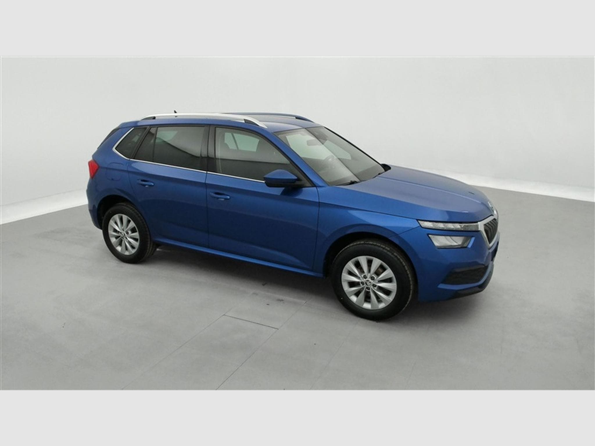 Skoda Kamiq 1.0 TSI Ambition CARPLAY / FULL LED / CAMERA / JA 16" (2022) - Photo 21