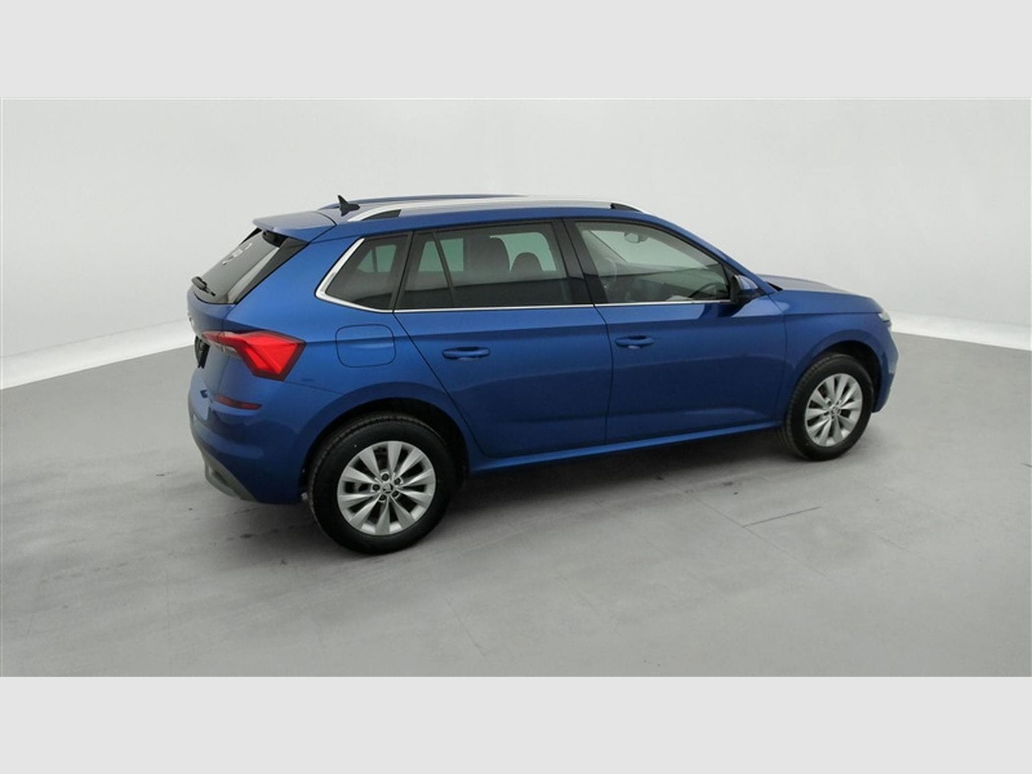 Skoda Kamiq 1.0 TSI Ambition CARPLAY / FULL LED / CAMERA / JA 16" (2022) - Photo 23