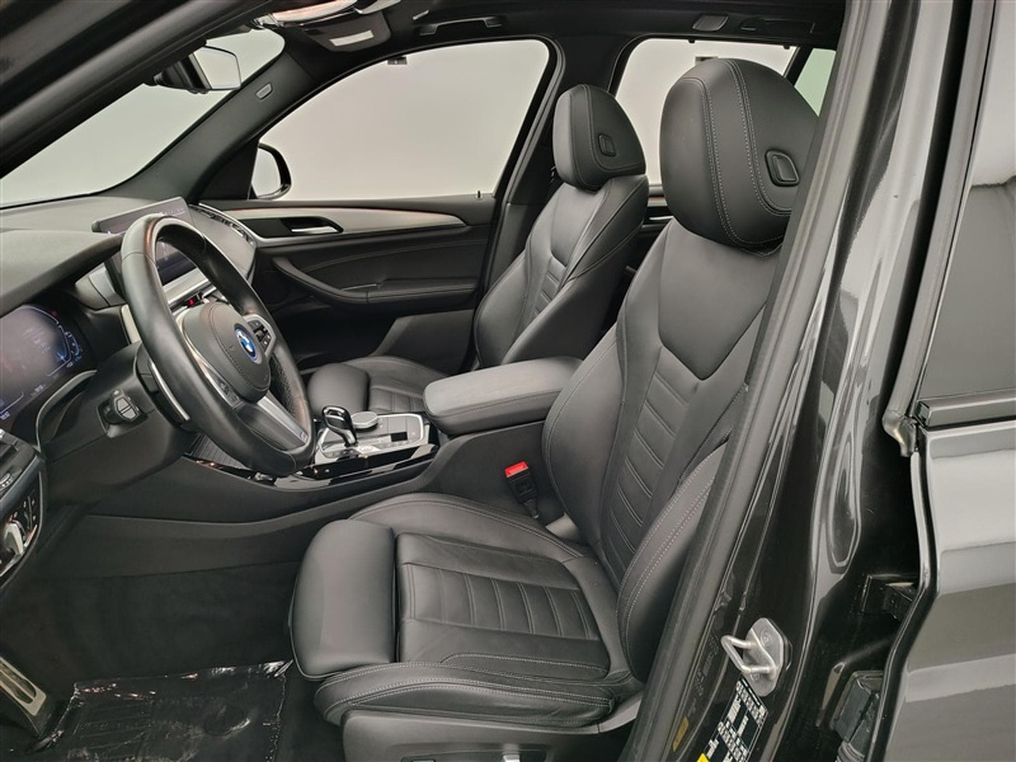 BMW X3 xDrive 30e Pack M  Cuir / Navi / Led / Pano (2022) - Photo 7