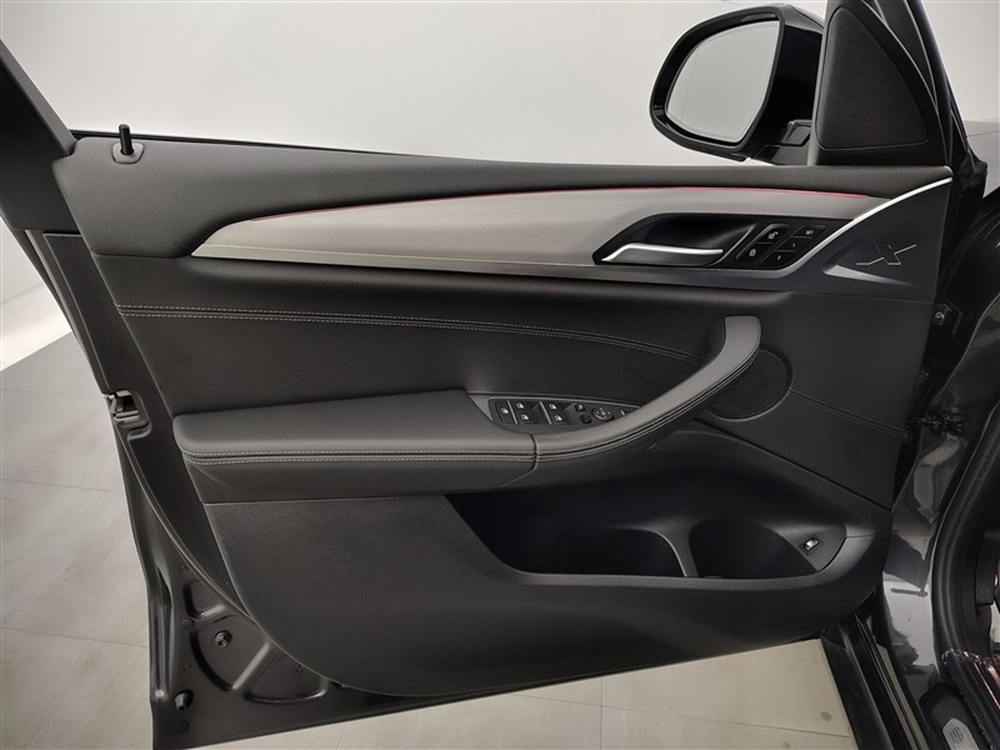 BMW X3 xDrive 30e Pack M  Cuir / Navi / Led / Pano (2022) - Photo 17