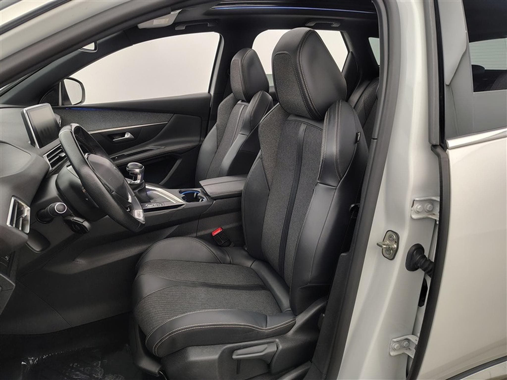 Peugeot 3008 1.2 PureTech GT Line (EU6.3) (2020) - Foto 7