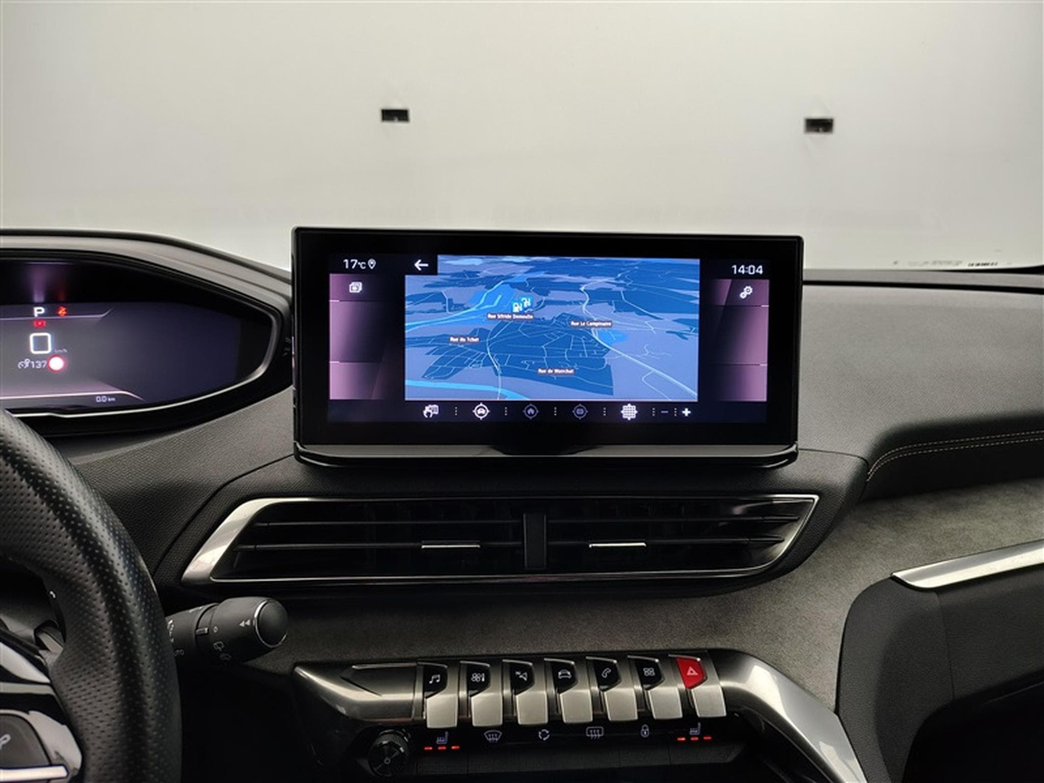 Peugeot 5008 1.2 PureTech 130cv EAT8 GT 7pl. NAVI / FULL LED / CAMERA (2023) - Photo 11