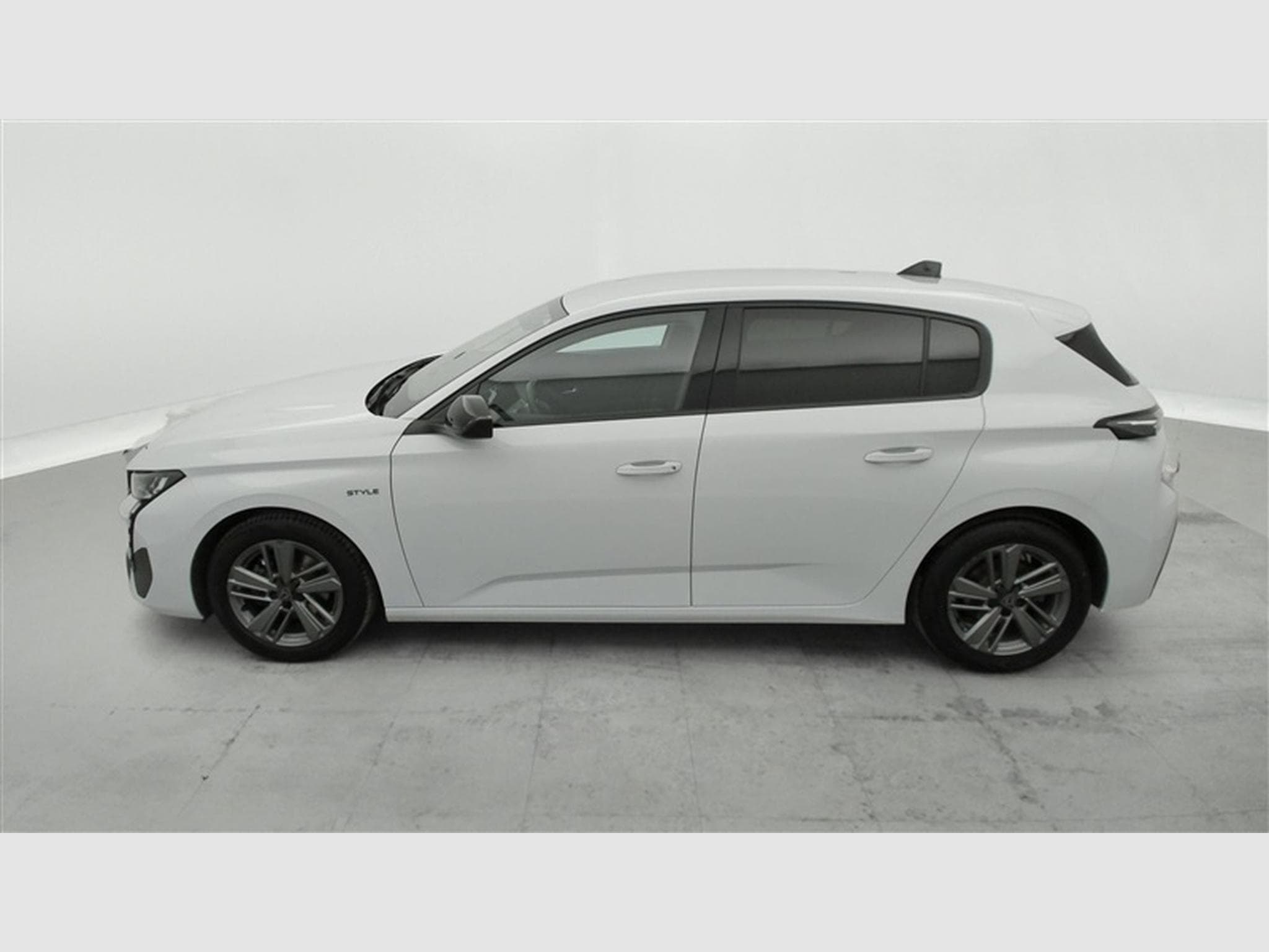Peugeot 308 1.2 PureTech Style *CARPLAY/FULL LED/PDC/JA16* (2023) - Foto 3