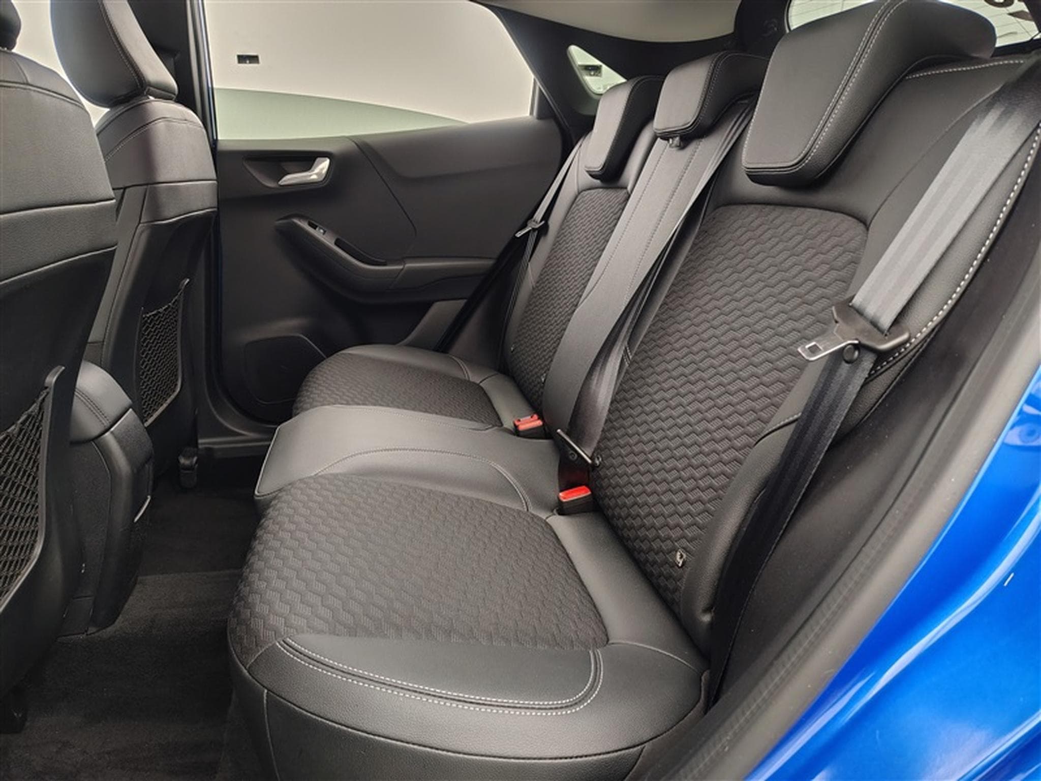 Ford Puma 1.0 EcoBoost mHEV Titanium X Navi / Led / PDC (2022) - Photo 13