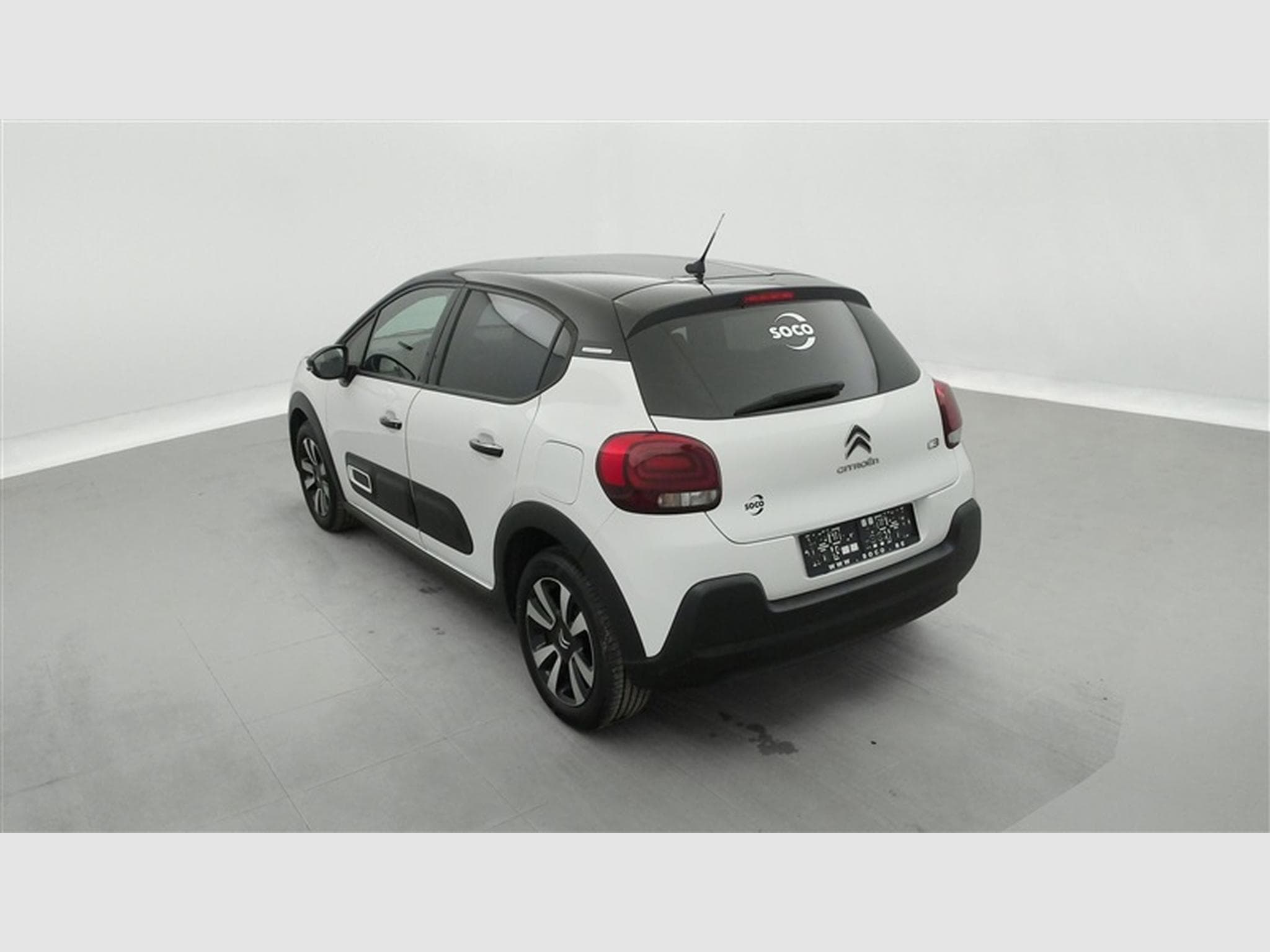 Citroen C3 1.2i PureTech Shine CARPLAY / FULL LED / JA 16" (2023) - Photo 2