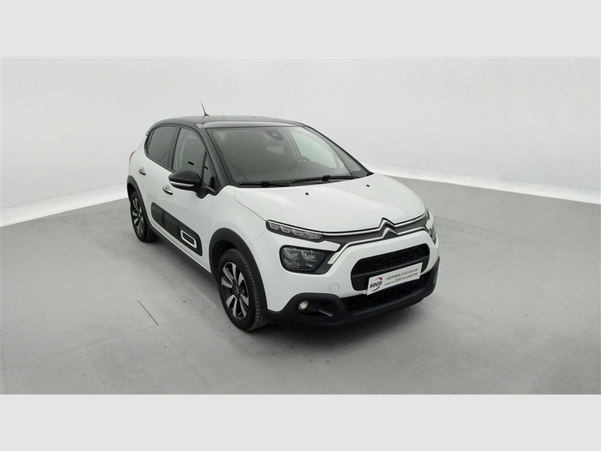 Citroen C3 1.2i PureTech Shine CARPLAY / FULL LED / JA 16" (2023) - Photo 21