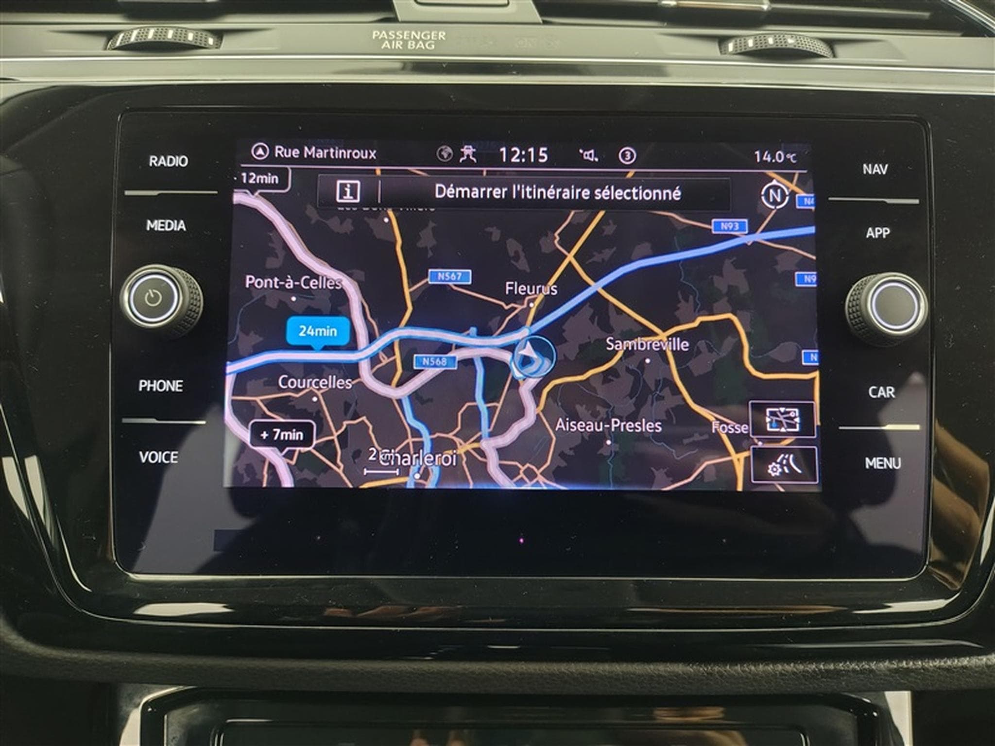 VW Touran 1.5 TSI Highline DSG *NAVI/CARPLAY/PDC AV ARR/JA16* (2022) - Photo 11