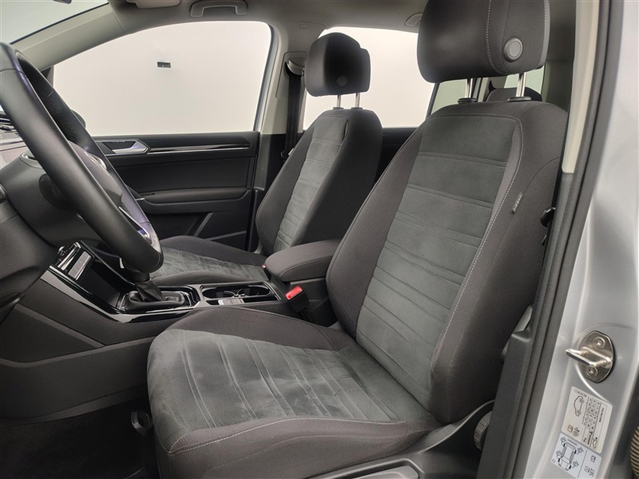 VW Touran 1.5 TSI Highline DSG *NAVI/CARPLAY/PDC AV ARR/JA16* (2022) - Photo 7