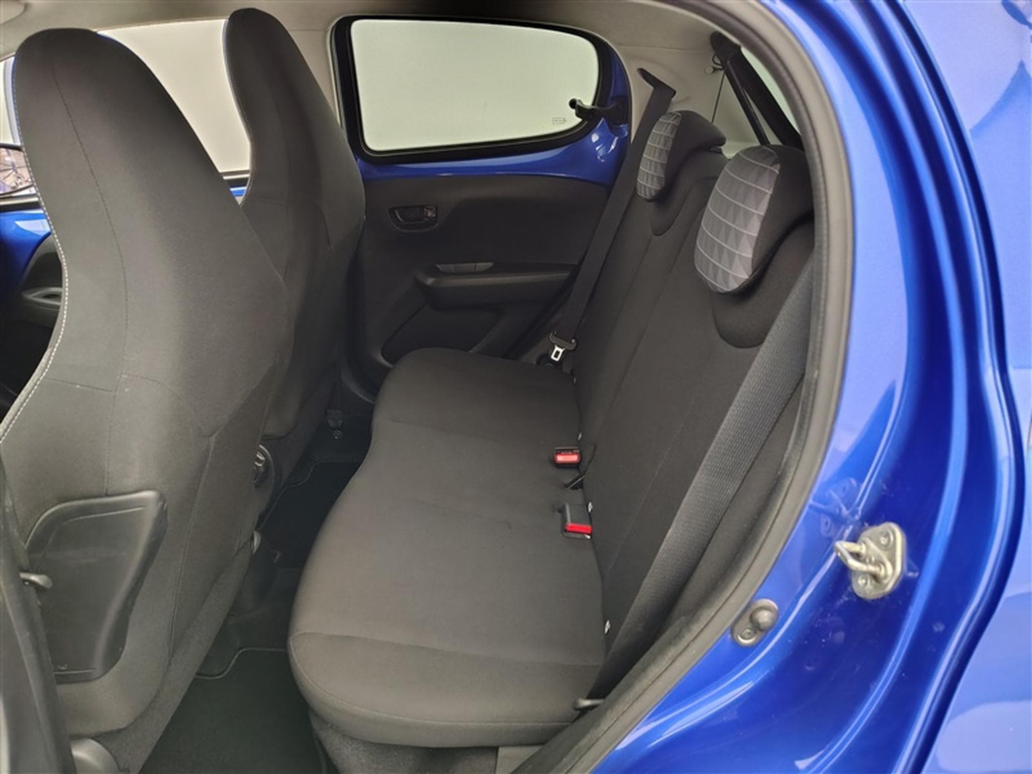 Peugeot 108 1.0 VTi Style S&S (EU6.2) (2021) - Photo 13