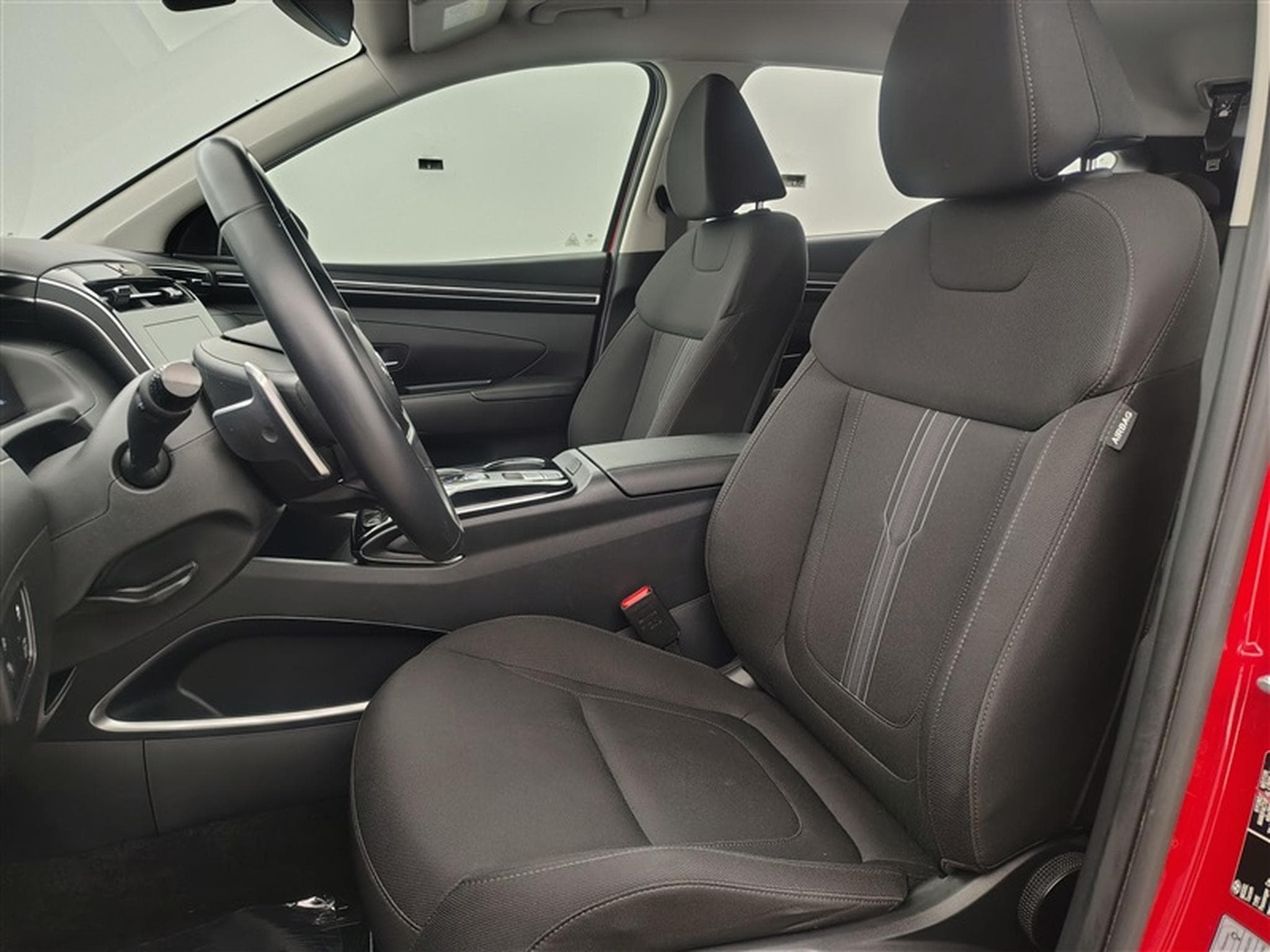 Hyundai Tucson 1.6 MHEV 180cv DCT Feel CARPLAY / CAMERA / JA 17" (2023) - Photo 7