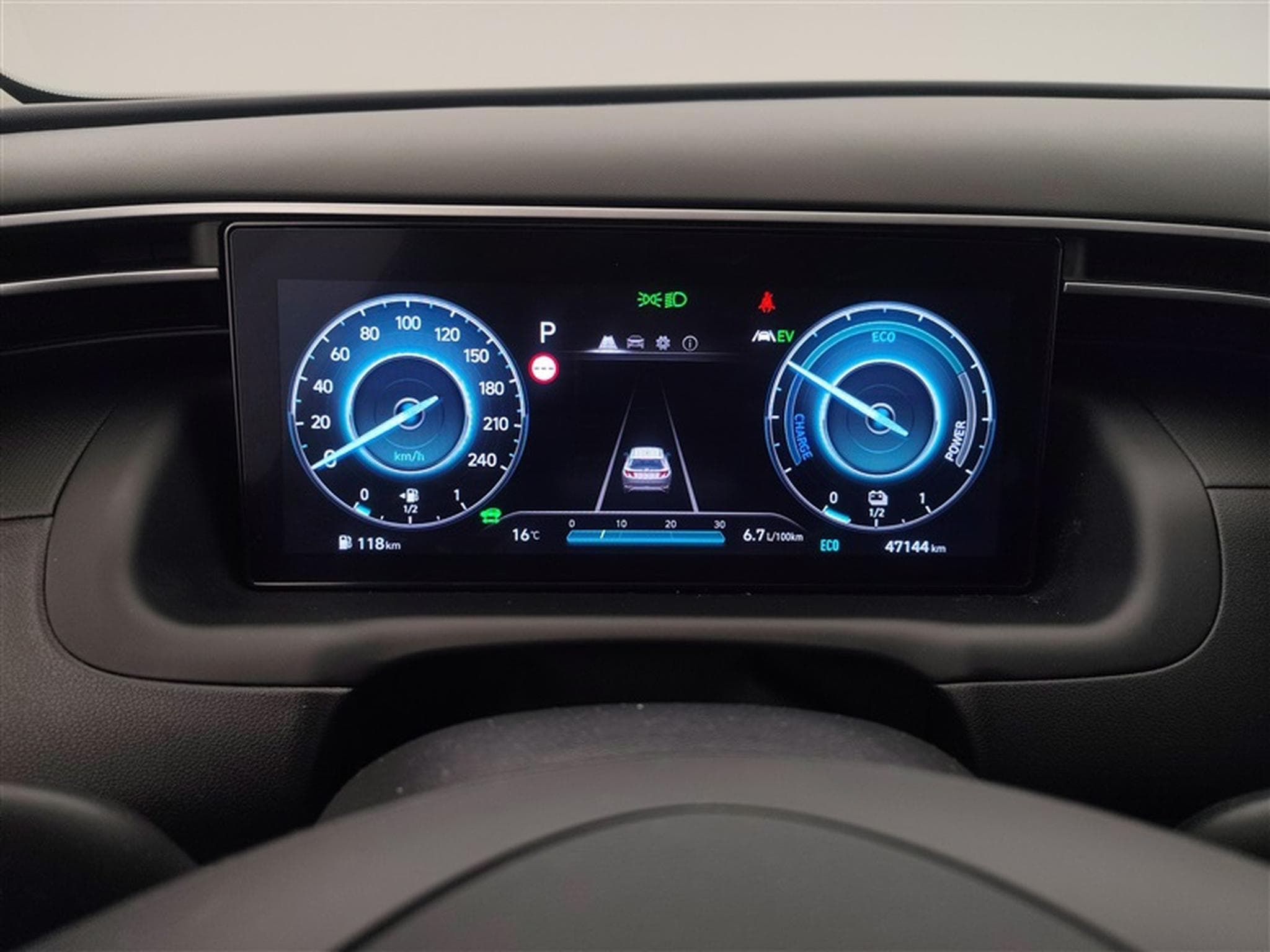 Hyundai Tucson 1.6 MHEV 180cv DCT Feel CARPLAY / CAMERA / JA 17" (2023) - Photo 10