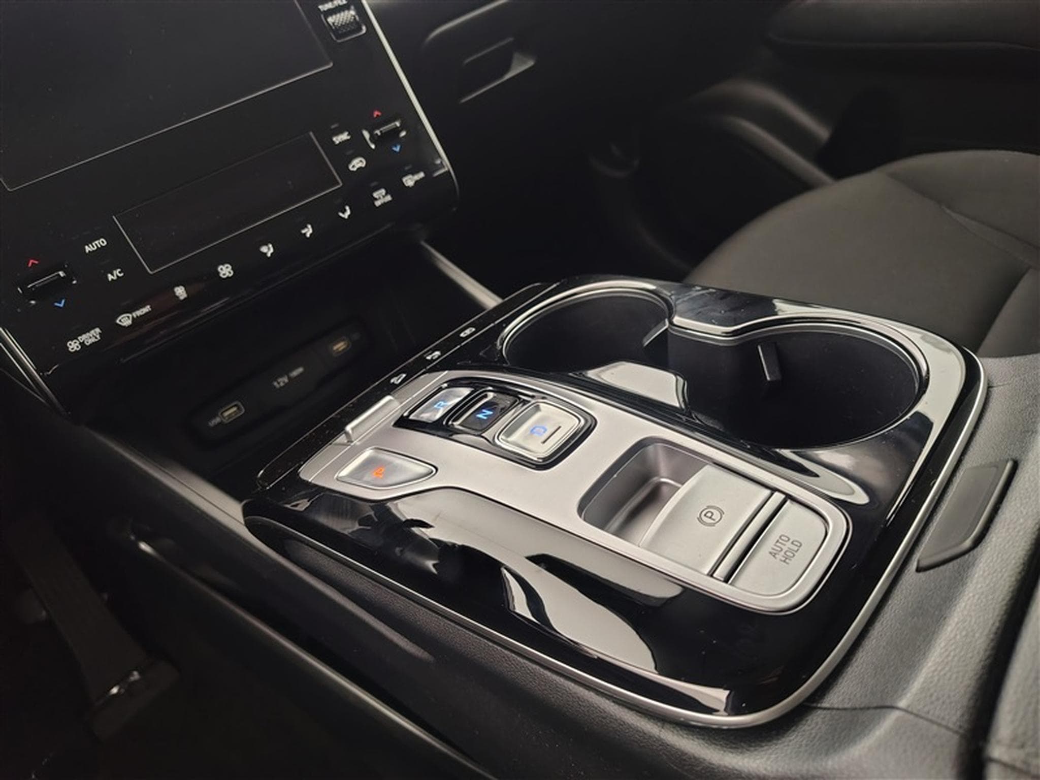 Hyundai Tucson 1.6 MHEV 180cv DCT Feel CARPLAY / CAMERA / JA 17" (2023) - Photo 12