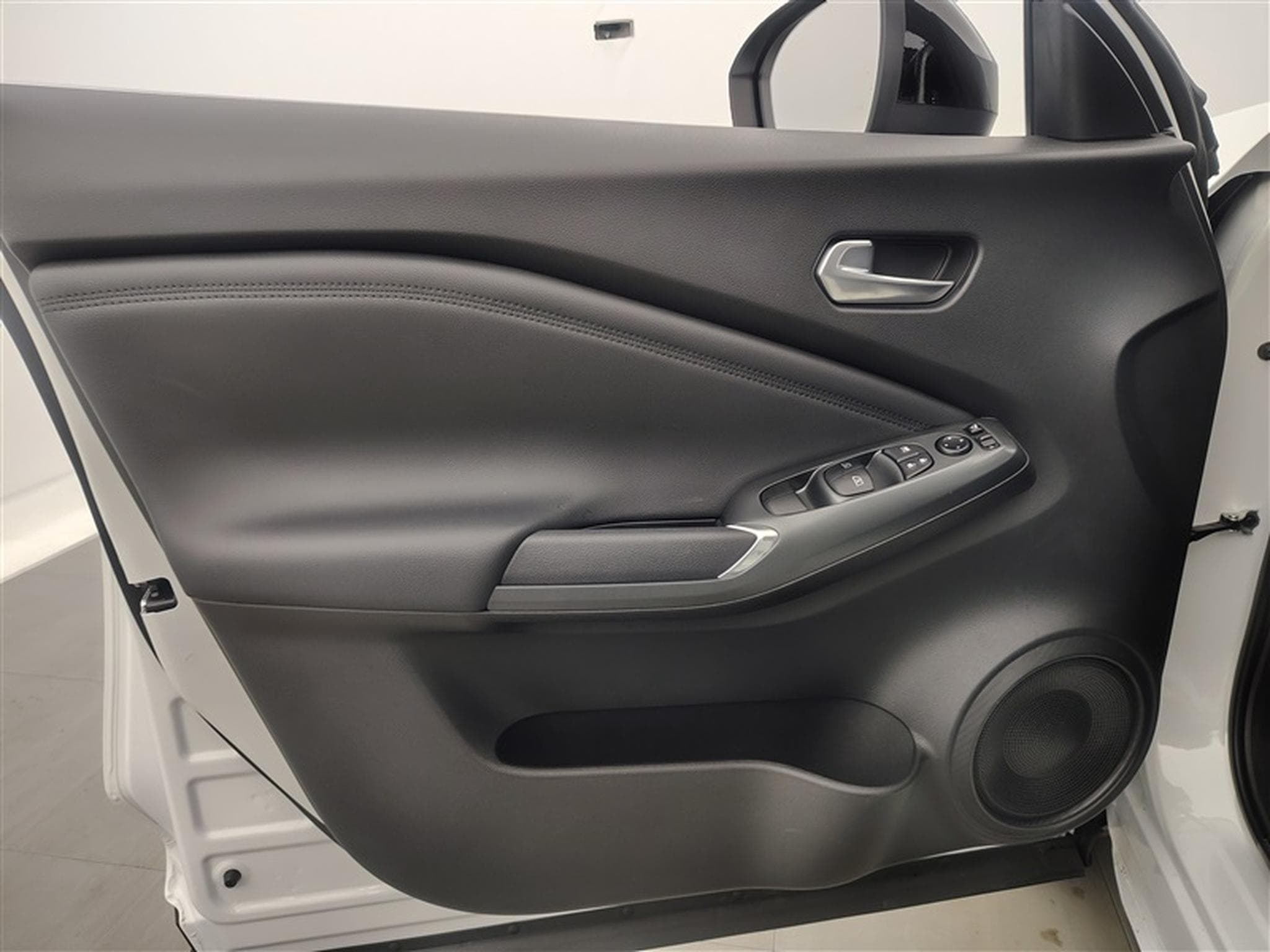 Nissan Juke 1.0 DIG-T 115cv DCT N-Connecta CARPLAY / FULL LED / CAMERA (2026) - Photo 17