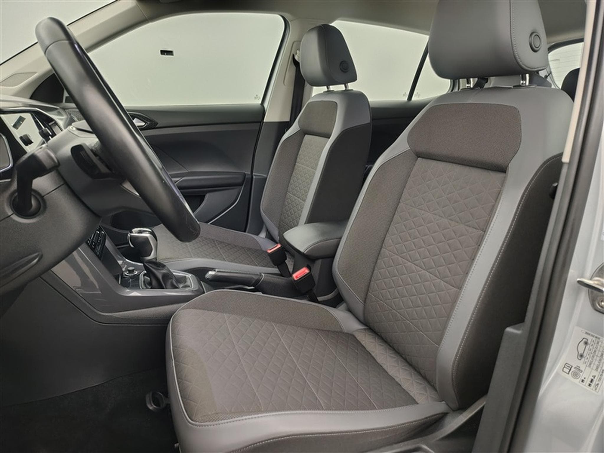 VW T-Cross 1.0 TSI 110cv DSG Style CARPLAY / FULL LED / PDC AV+AR (2022) - Photo 7