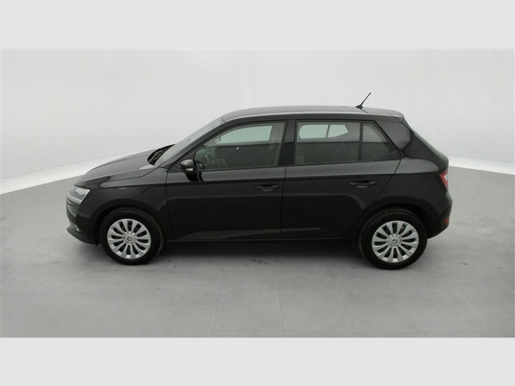 Skoda Fabia 1.0i Ambition NAVI / KEYLESS / PDC AR (2020) - Photo 3