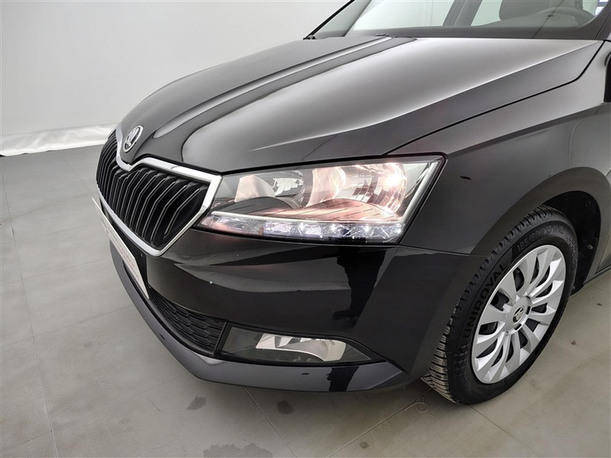 Skoda Fabia 1.0i Ambition NAVI / KEYLESS / PDC AR (2020) - Photo 15